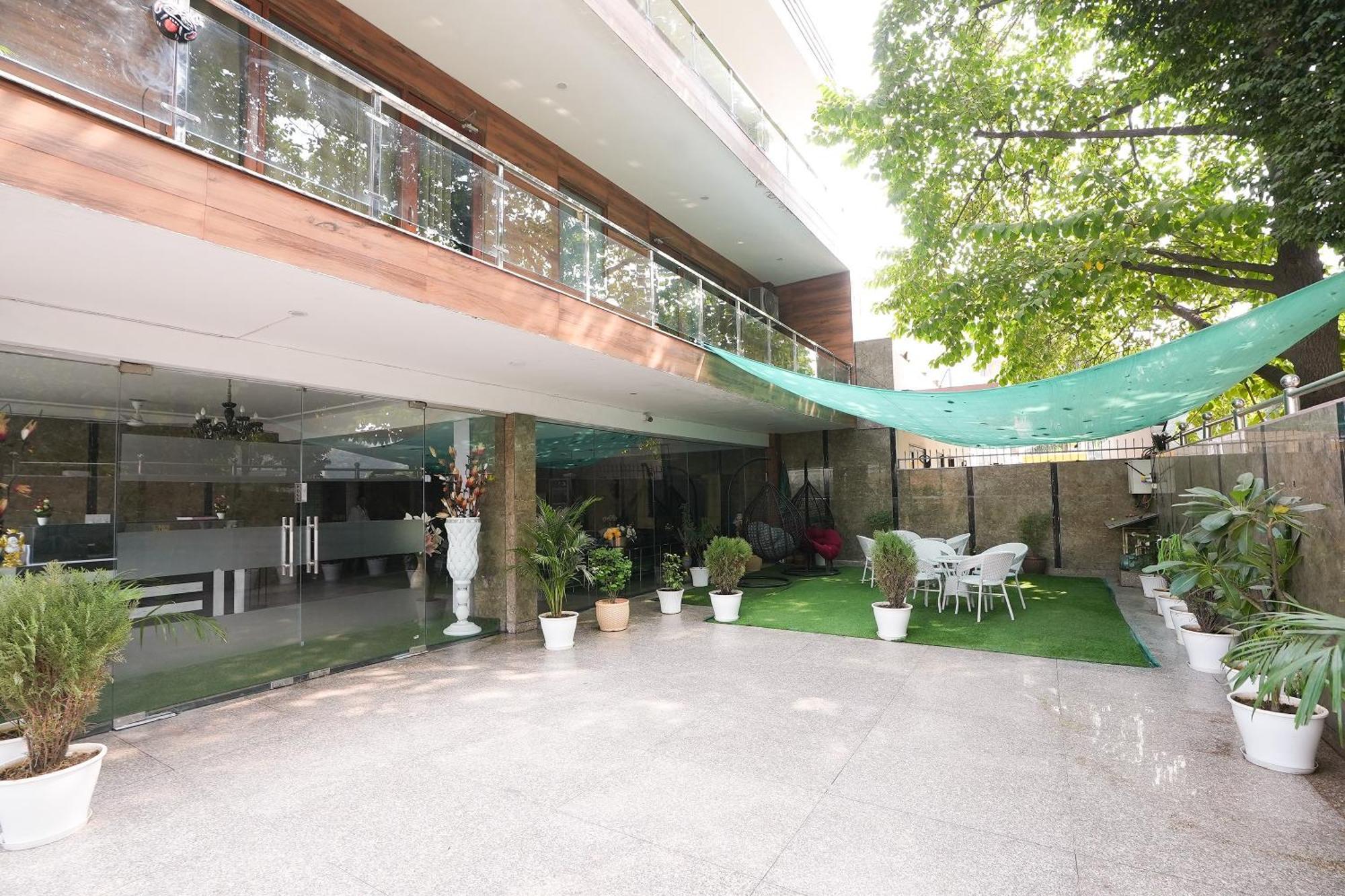 Tanvi Premium Residency Near Artemis Hospital, Gurugram Hotel Gurgaon