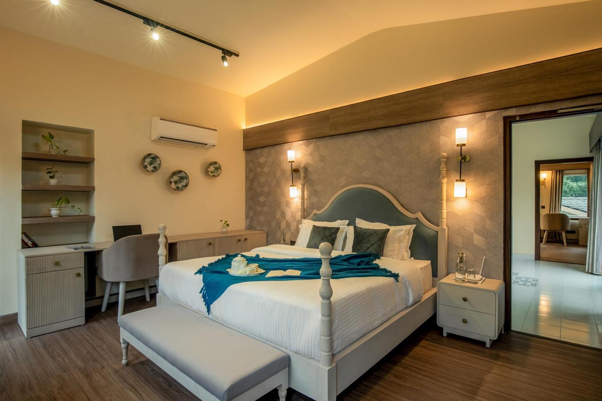 Elivaas 6 Bhk With Pvt Pool & Garden - Esh * Gurgaon