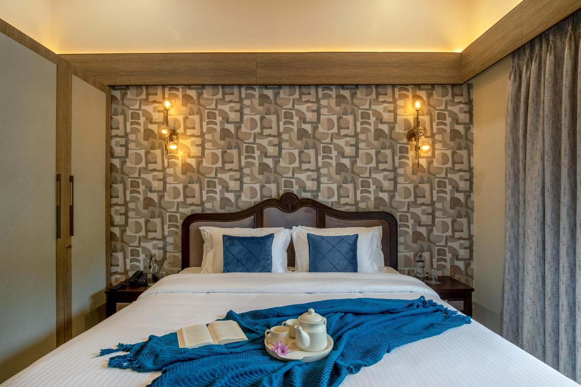 Elivaas 6 Bhk With Pvt Pool & Garden - Esh