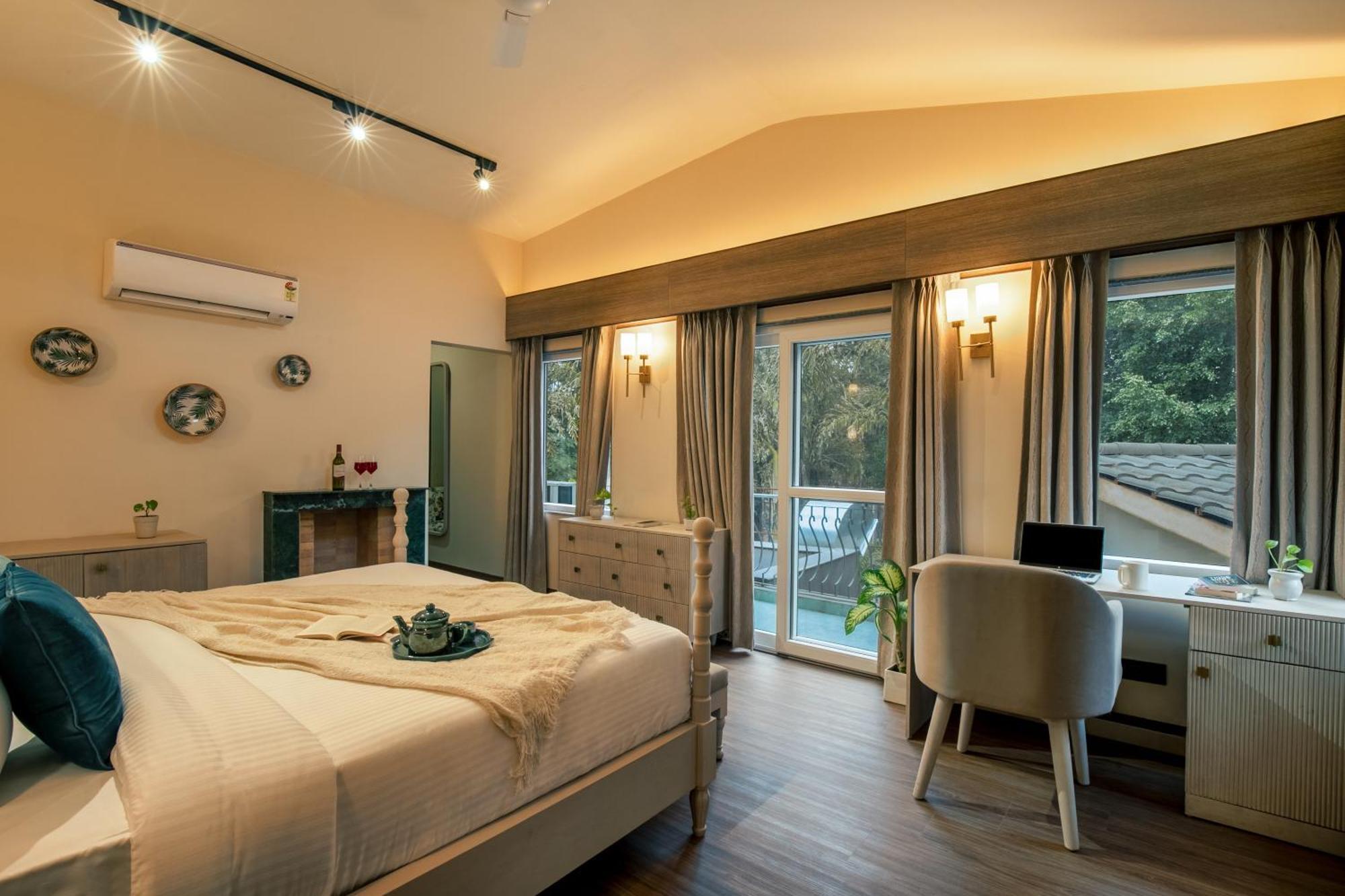 Elivaas 6 Bhk With Pvt Pool & Garden - Esh Gurgaon