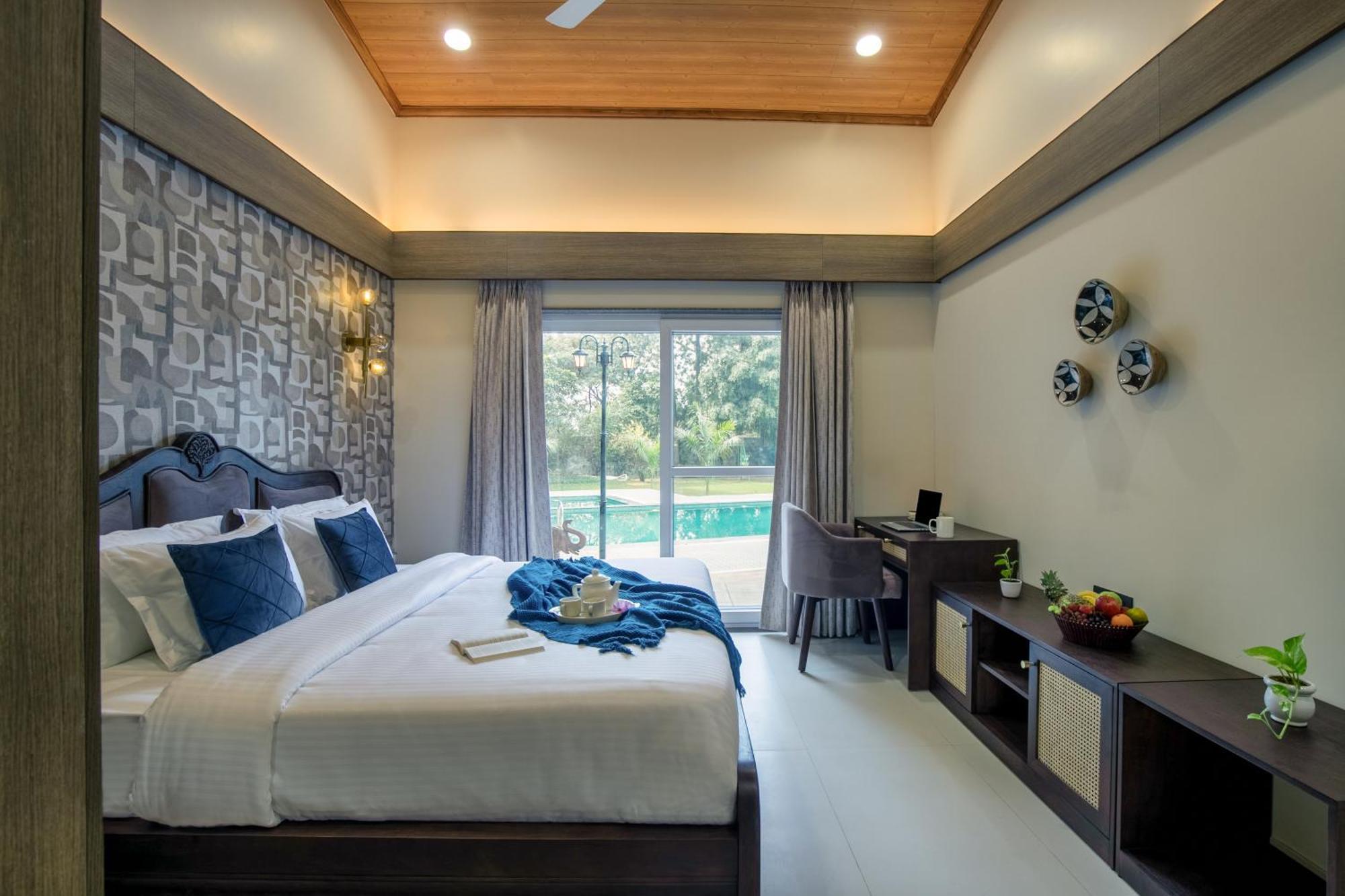 Elivaas 6 Bhk With Pvt Pool & Garden - Esh Villa Gurgaon