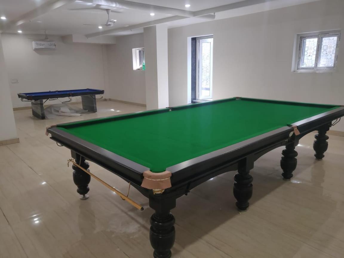 Apartment Flxho Quad - Luxury Dlf Cyber Gurgaon