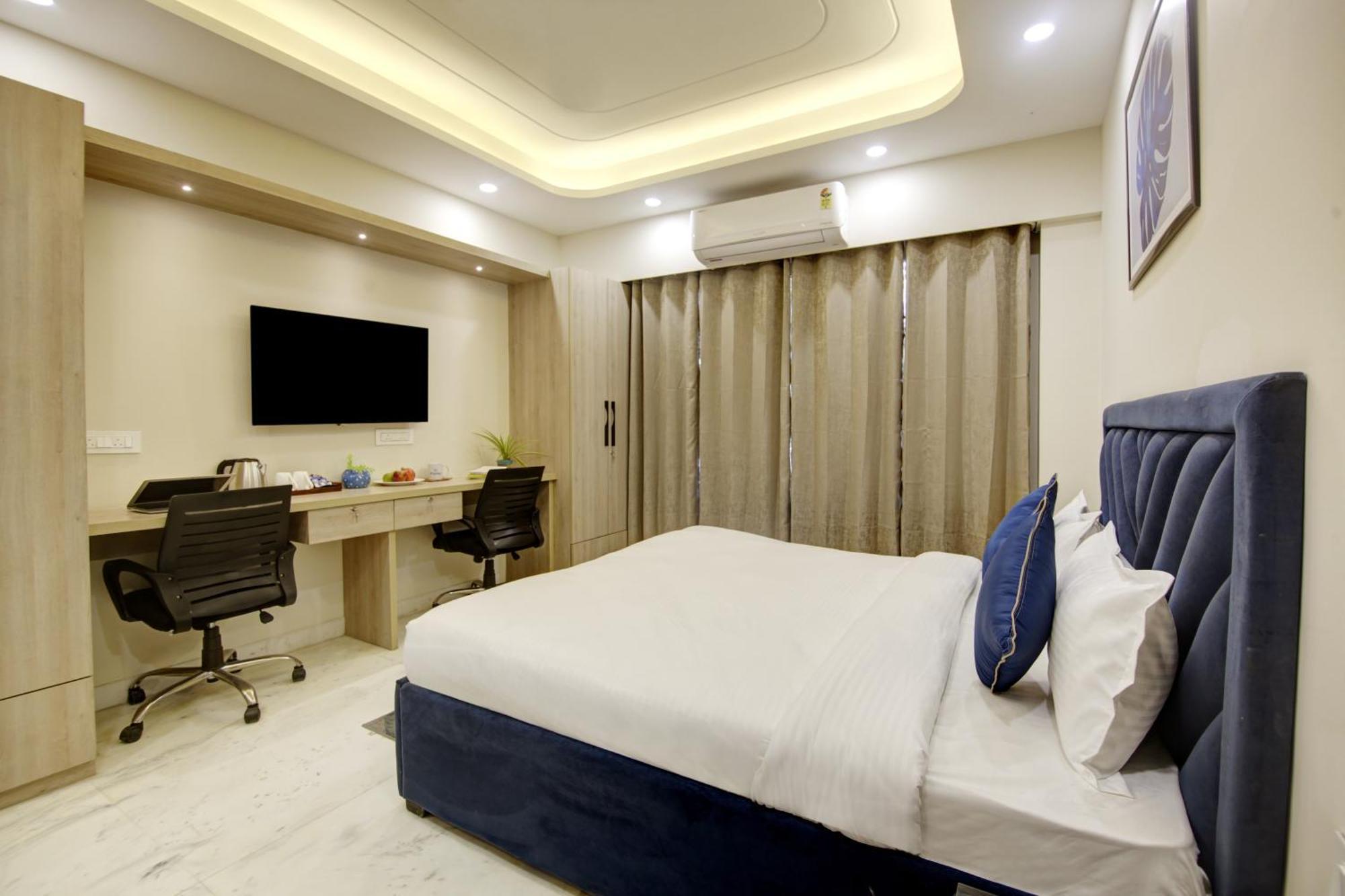 Apartment Flxho Quad - Luxury Dlf Cyber Gurgaon
