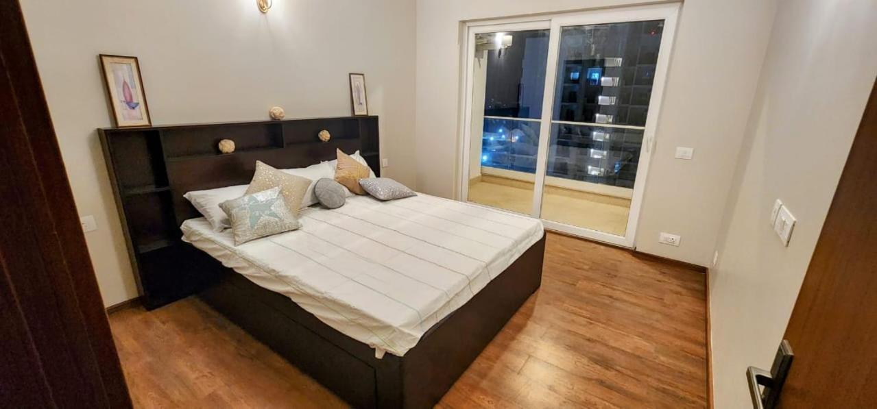 Lux 1bhk Park3, Ayaansh Apartment