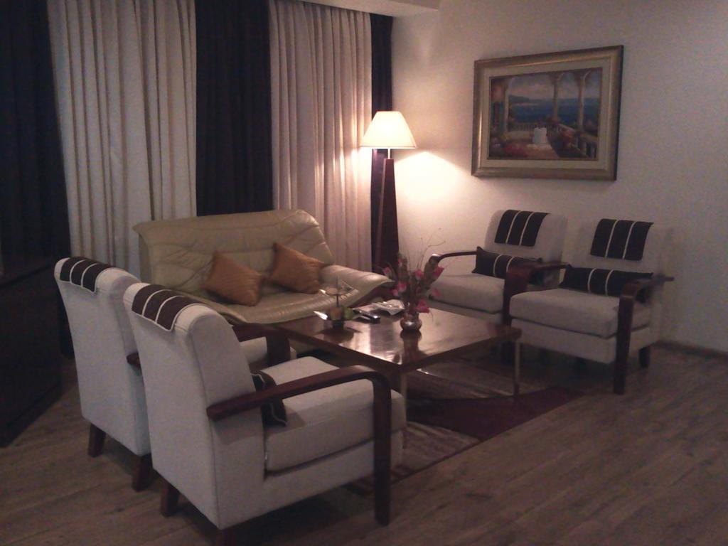 Guest house Earth Gurgaon