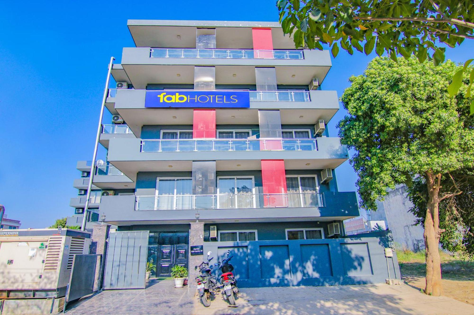 Fabhotel Infinity Hotel