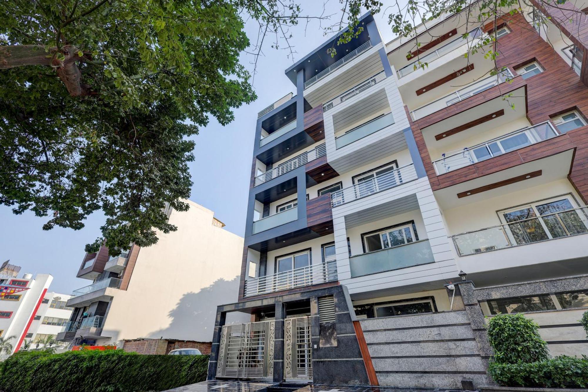 Living Homes Sagitta- Sector 51, Artemis Hospital, Near Unitech Cyber Park Apartment
