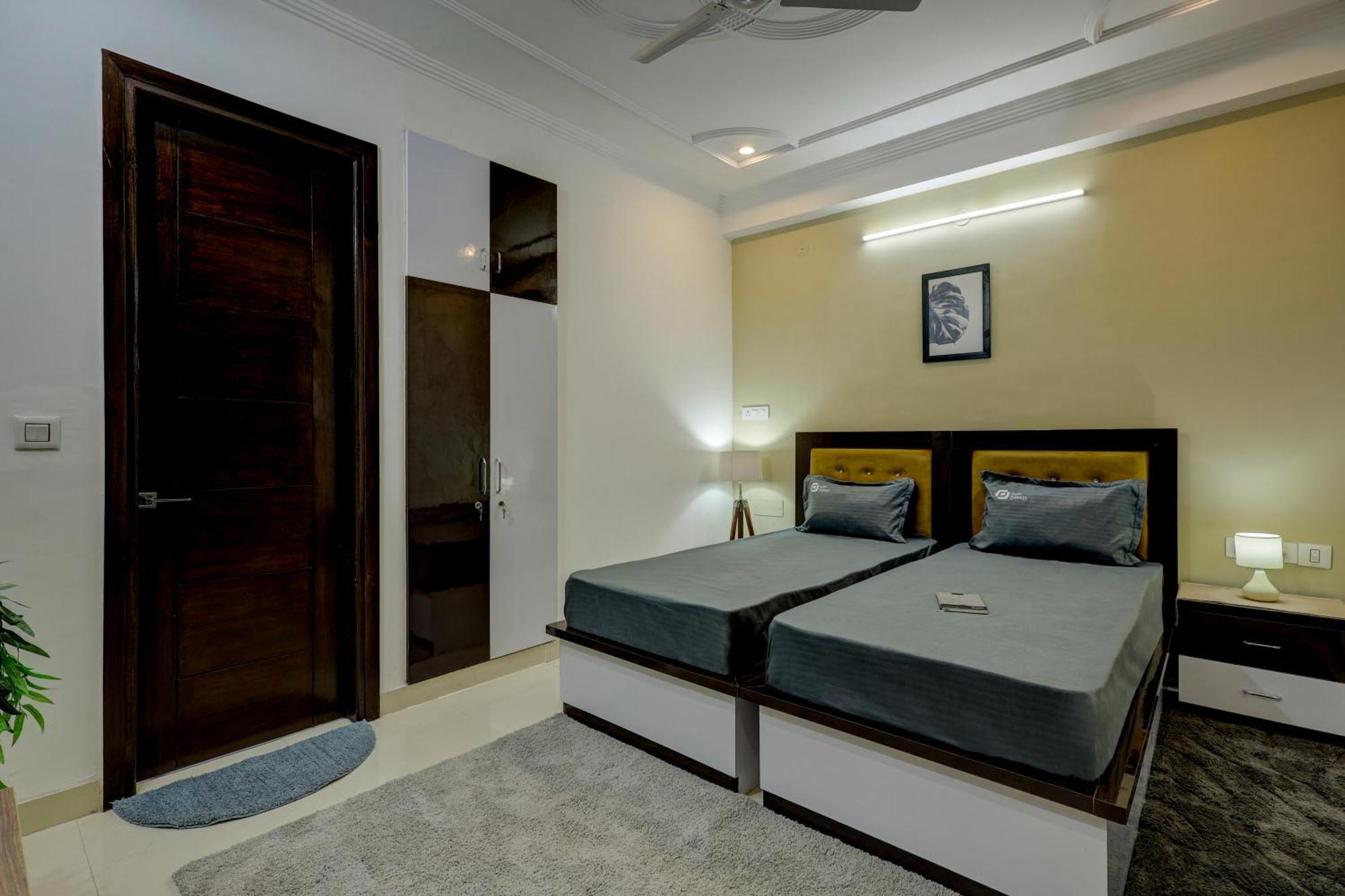 Living Homes Sagitta- Sector 51, Artemis Hospital, Near Unitech Cyber Park * Gurgaon