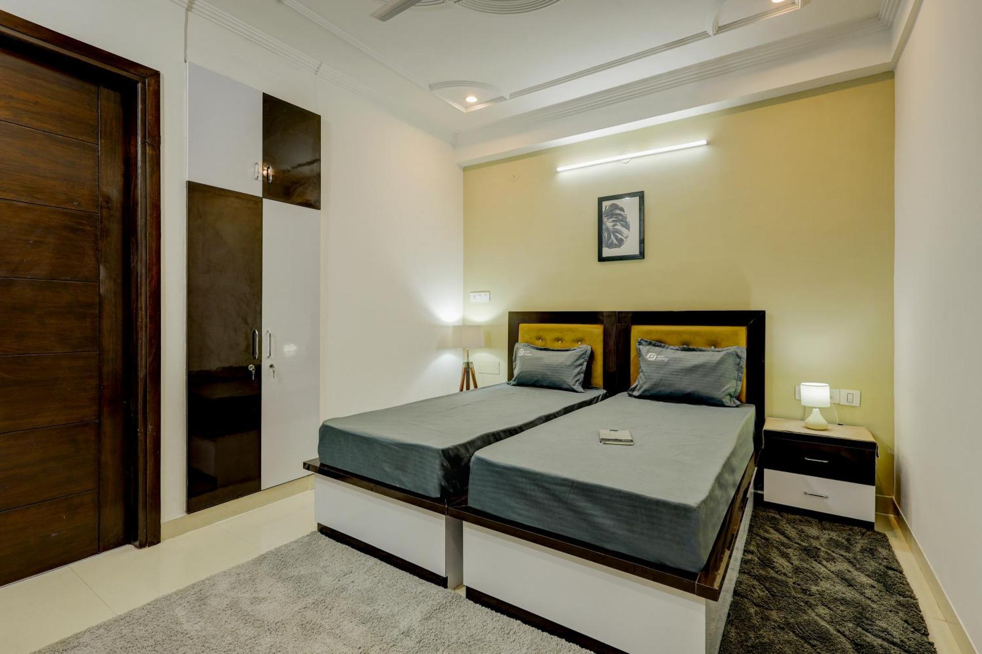 Apartment Living Homes Sagitta- Sector 51, Artemis Hospital, Near Unitech Cyber Park *