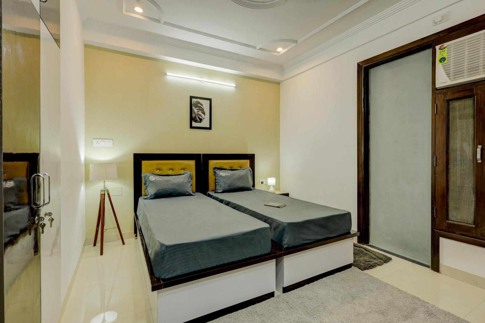Living Homes Sagitta- Sector 51, Artemis Hospital, Near Unitech Cyber Park *