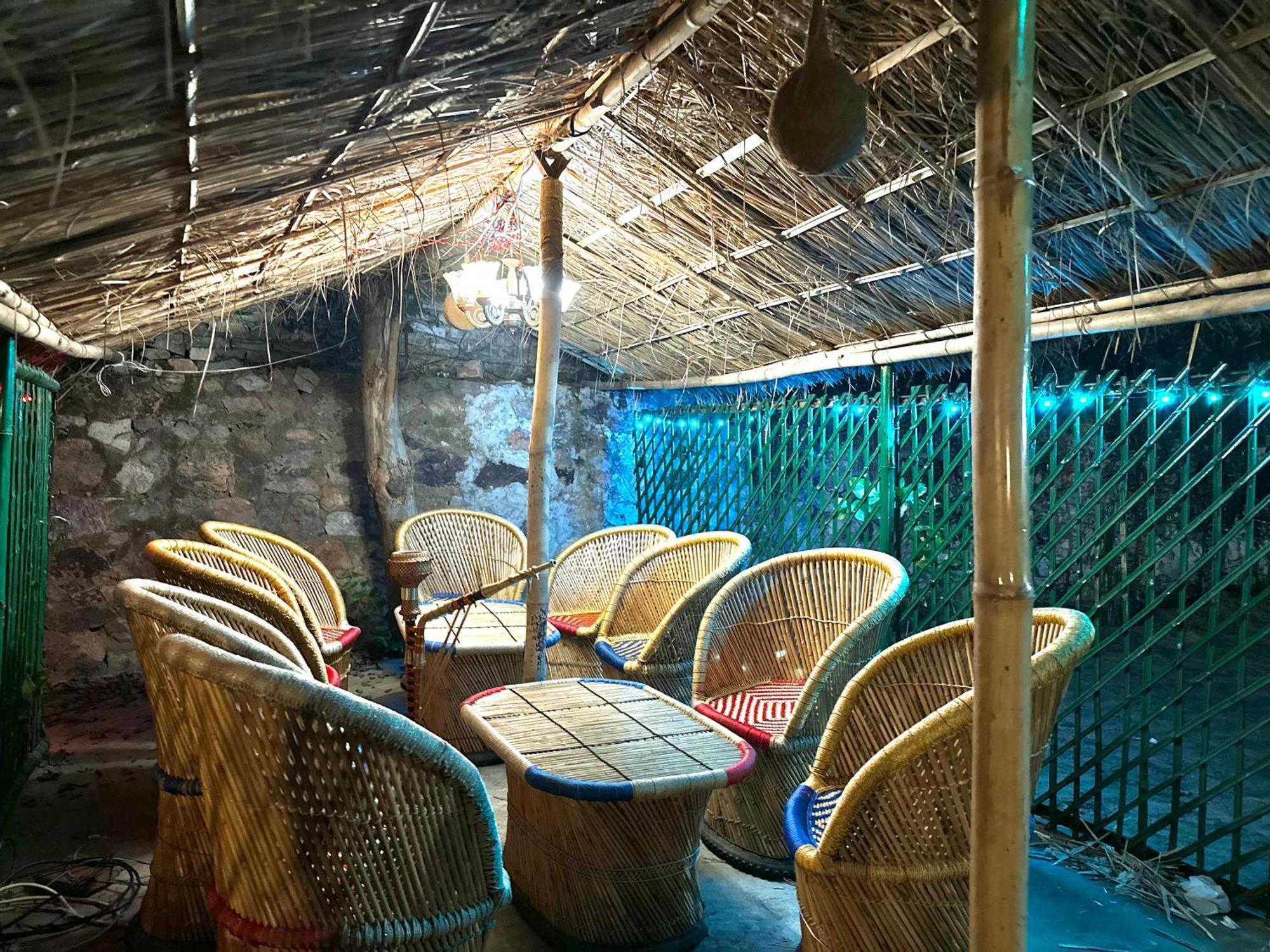 Farm With 5 Huts, Heated Pool And Bonfire *