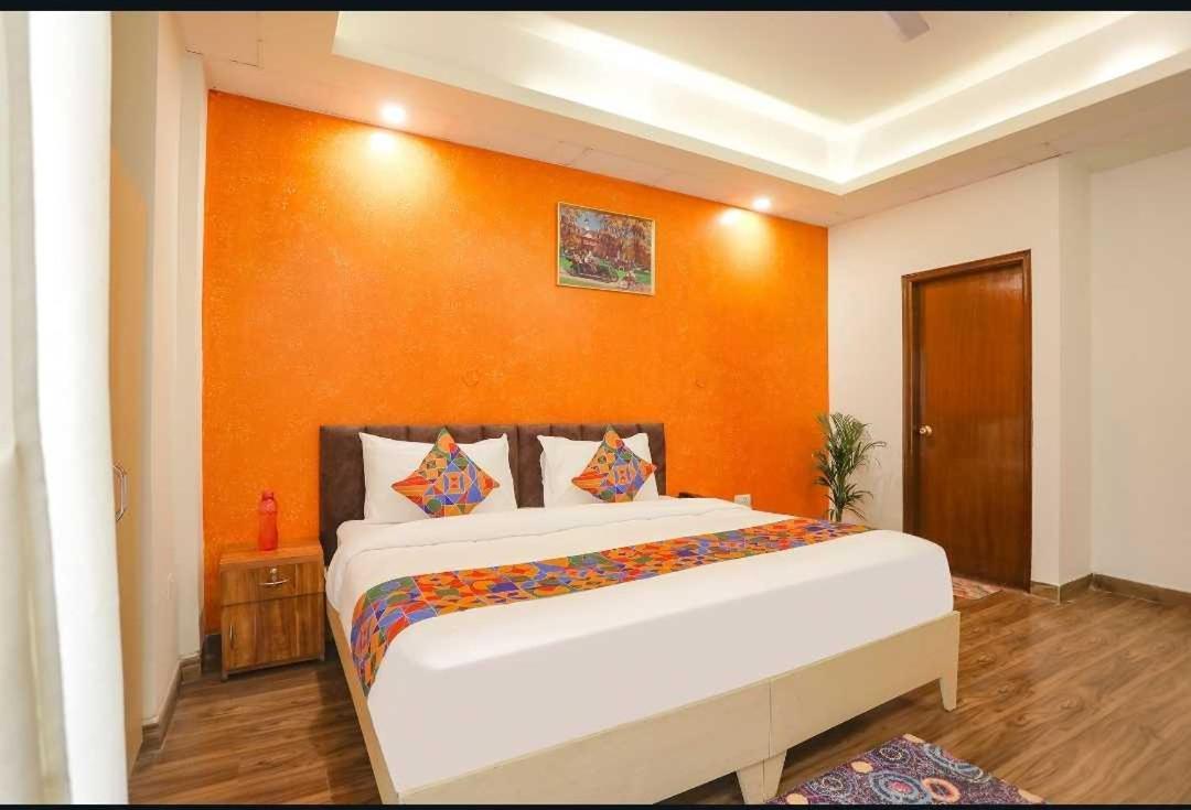 Hotel Collection O Royal Spark 3*