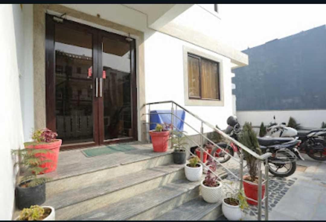 Hotel Collection O Royal Spark Gurgaon