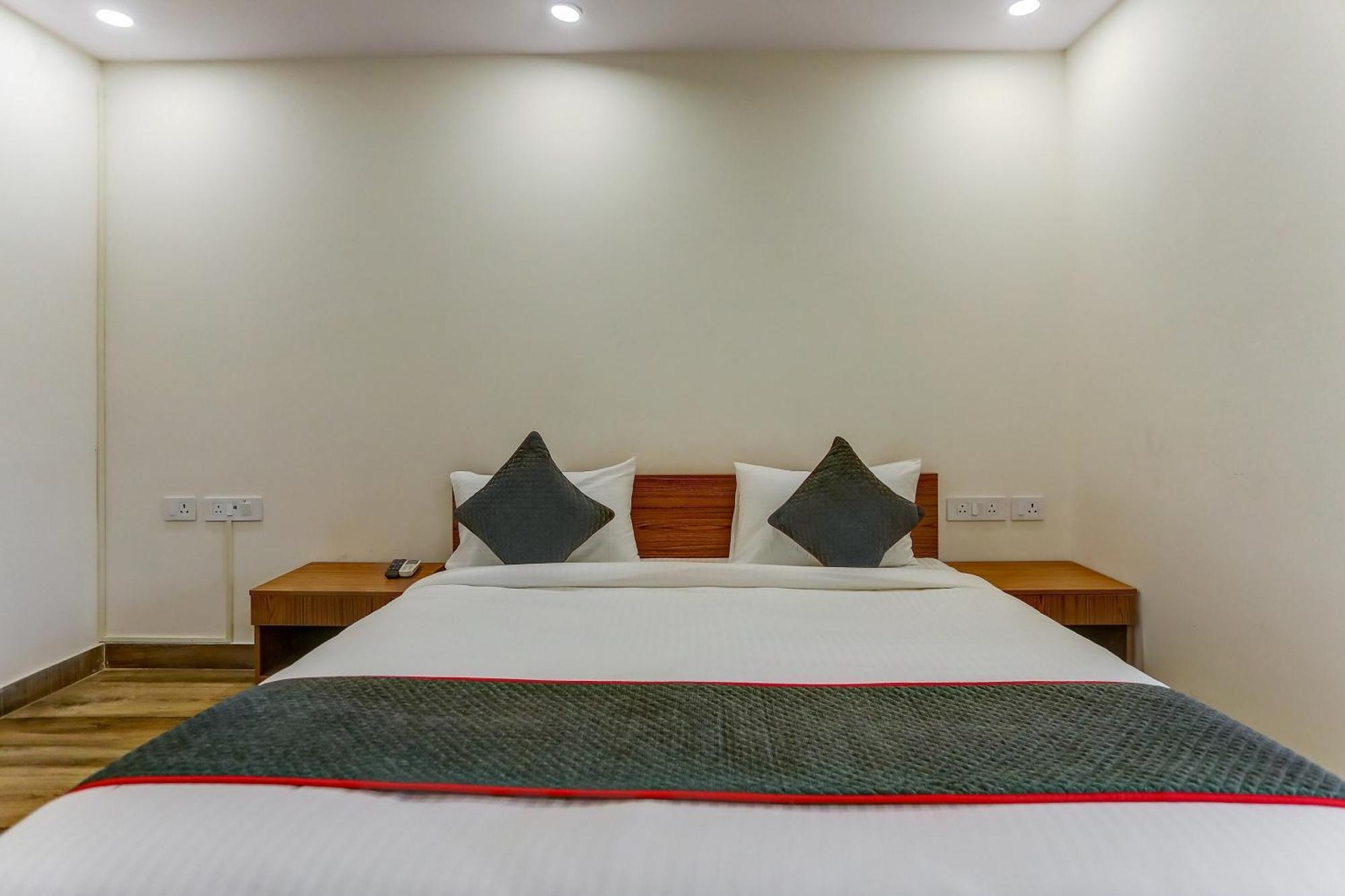 Hotel Collection O The Doors Near Appu Ghar 4*