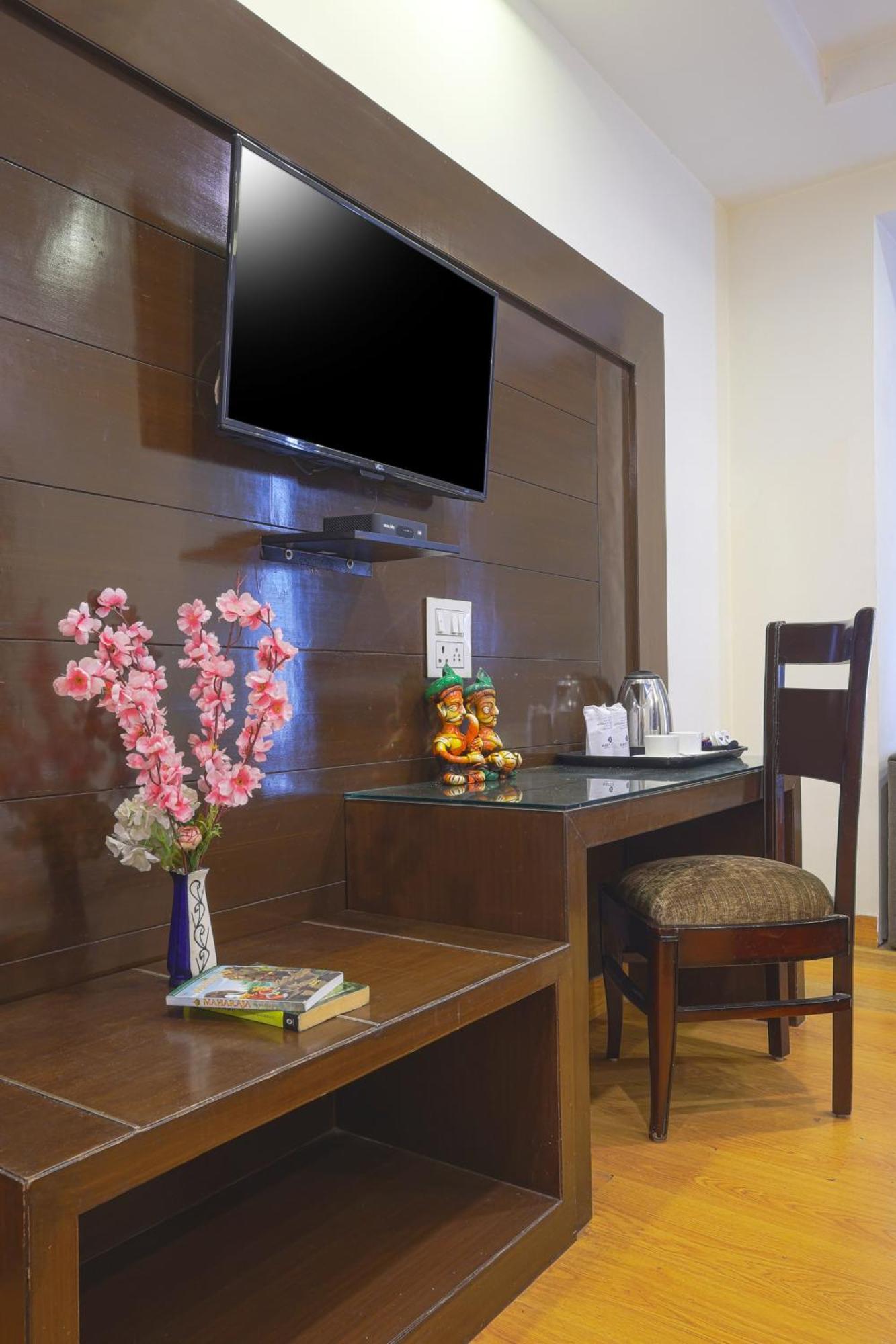 Haris Mg Road Gurugram Hotel
