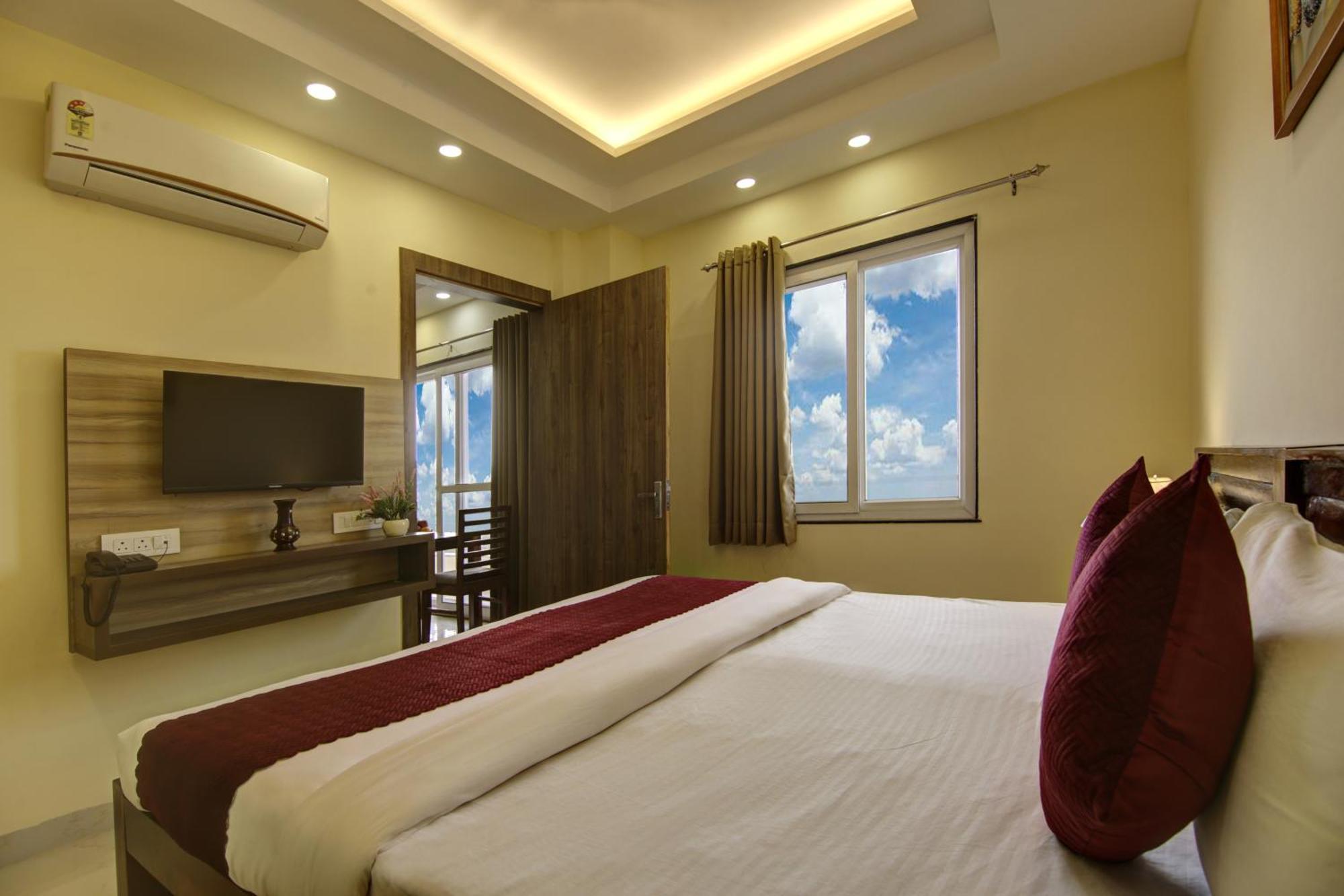 Limewood Stay-gold 1 Bhk Artemis Hospital *
