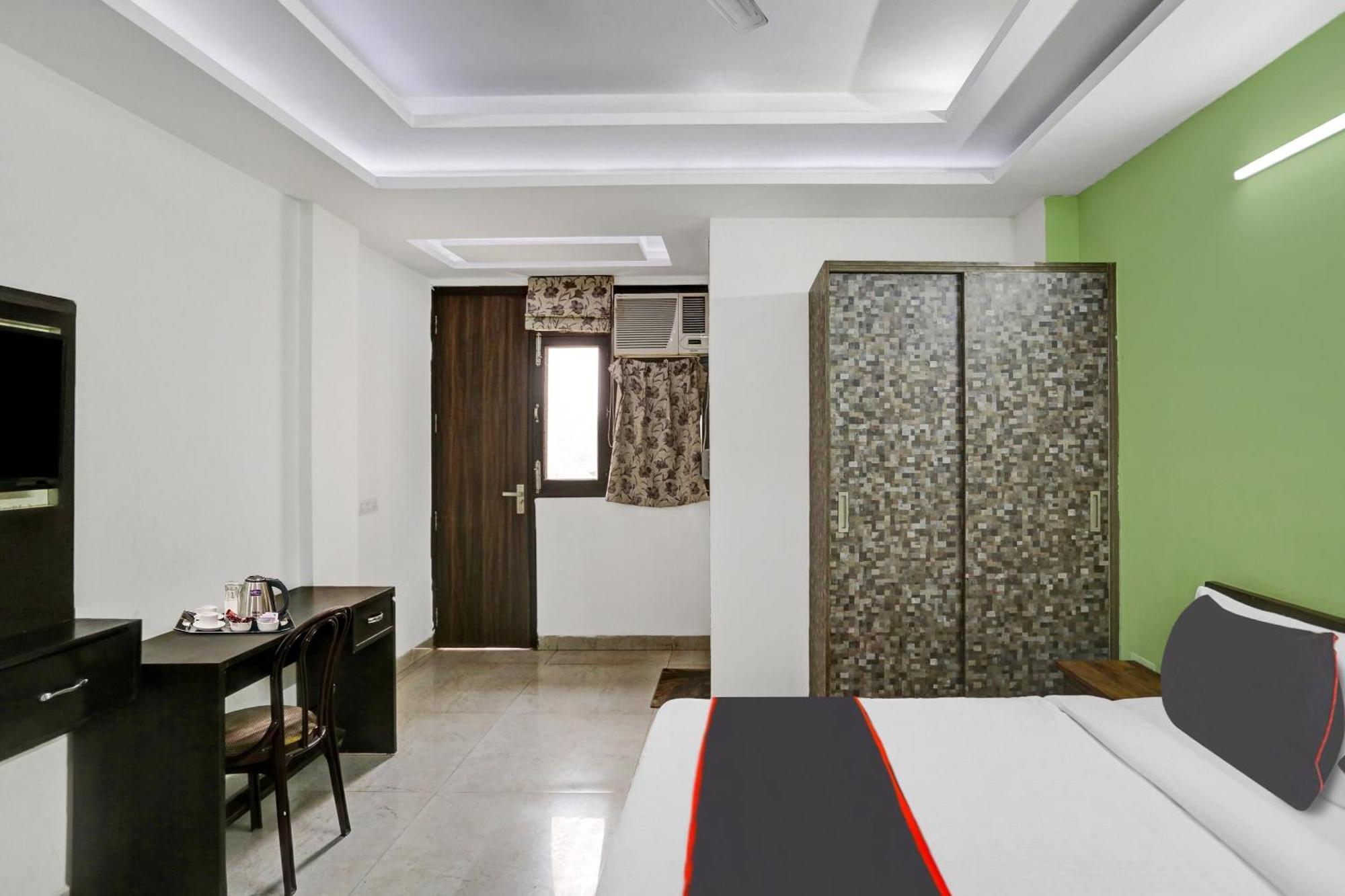 Collection O Birdhouse Residency Near Aravali Biodiversity Park