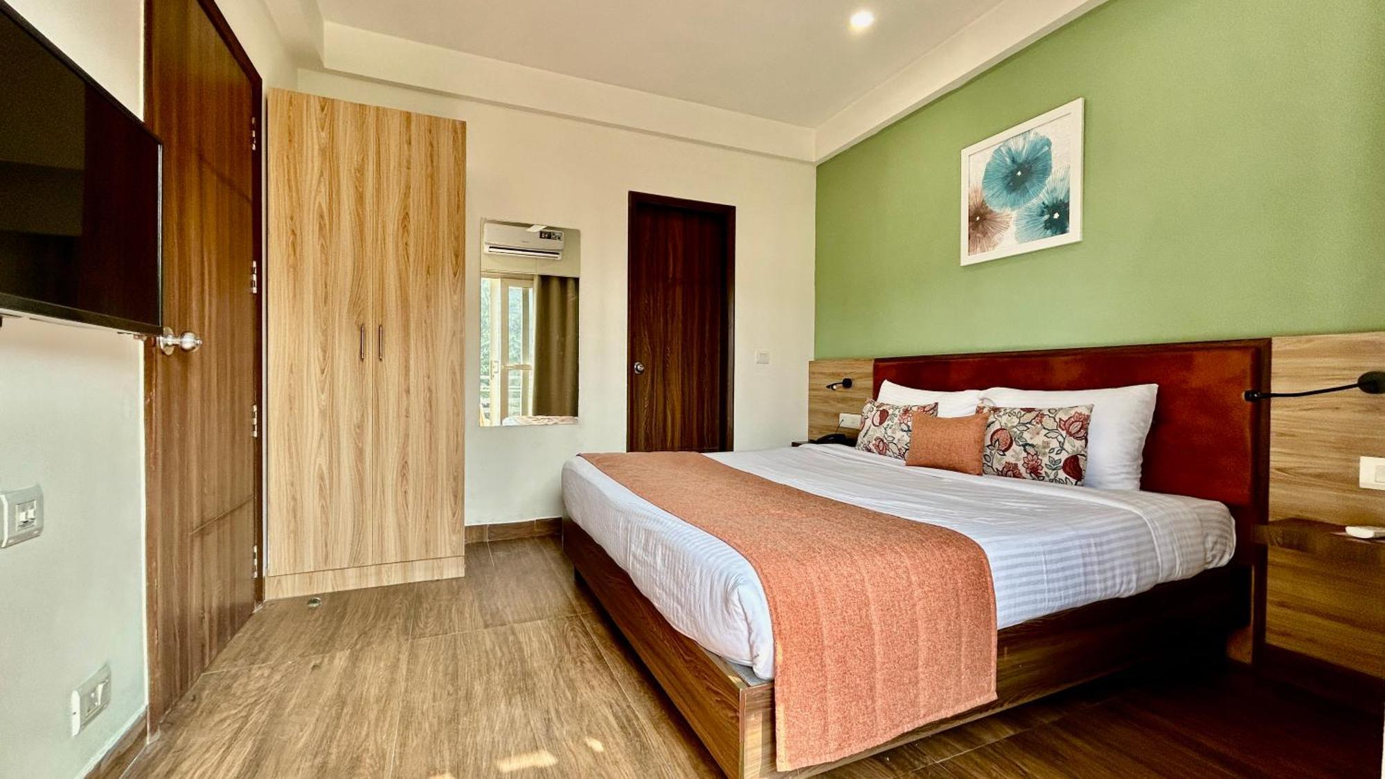 Hotel Residences By Limon