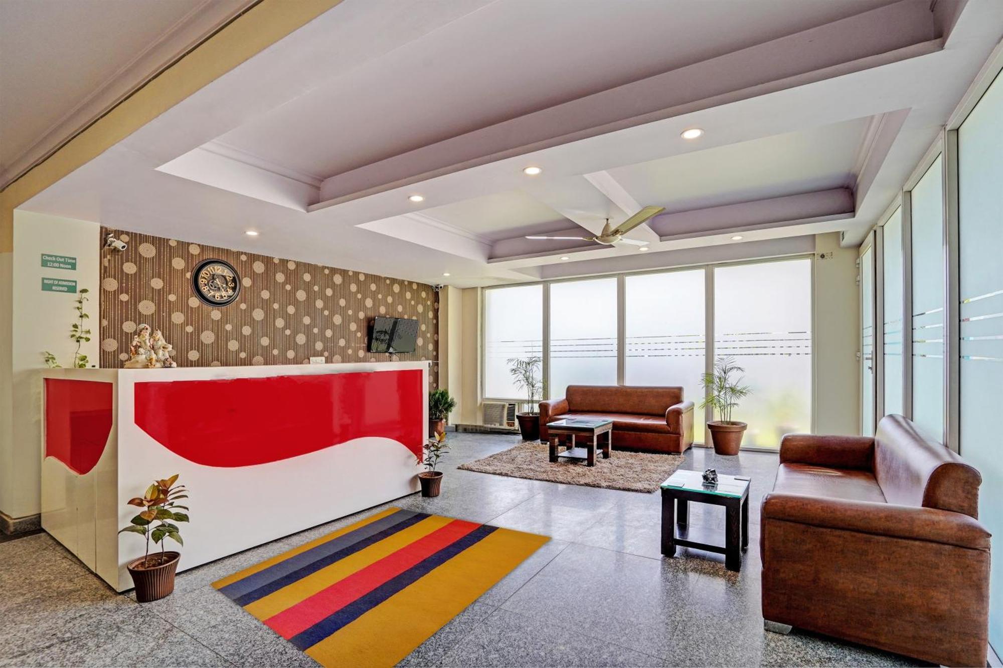 Homefort - Sector 45 Near Cyber Park & Artemis Hospital Hotel