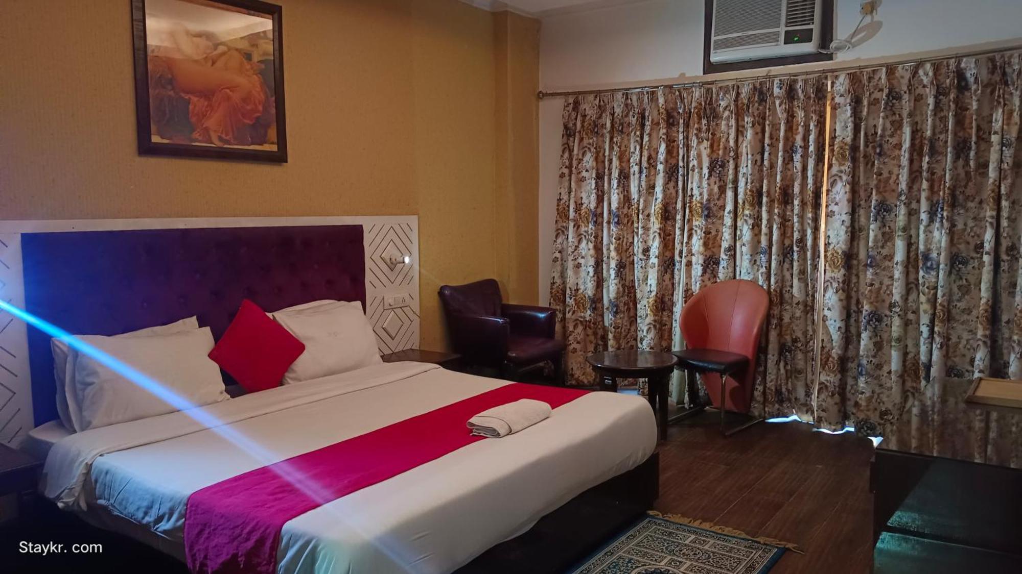 Hotel White House In 4*