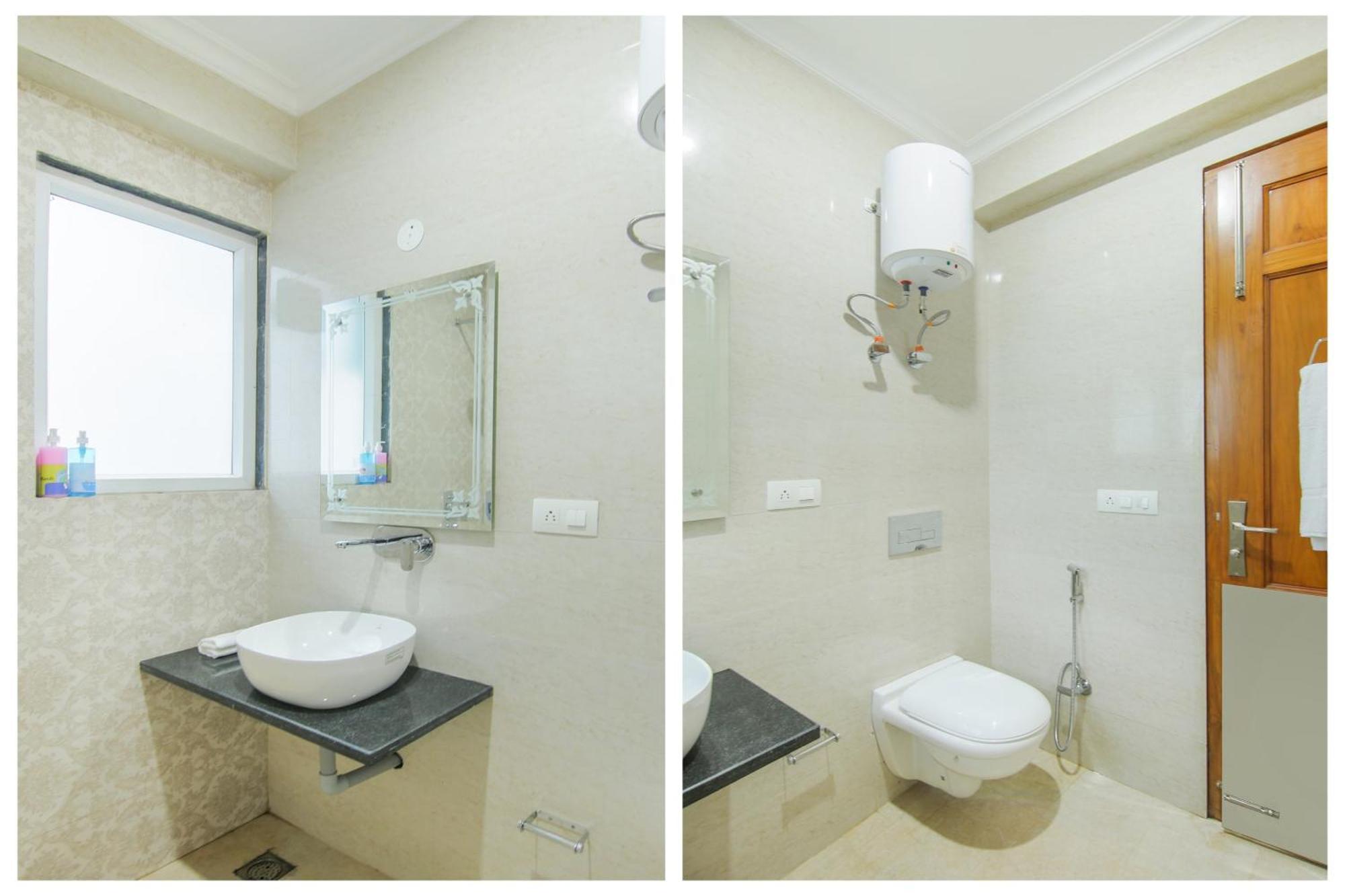 Hotel Super Collection O Corporate Near Omaxe Celebration Mall Gurgaon