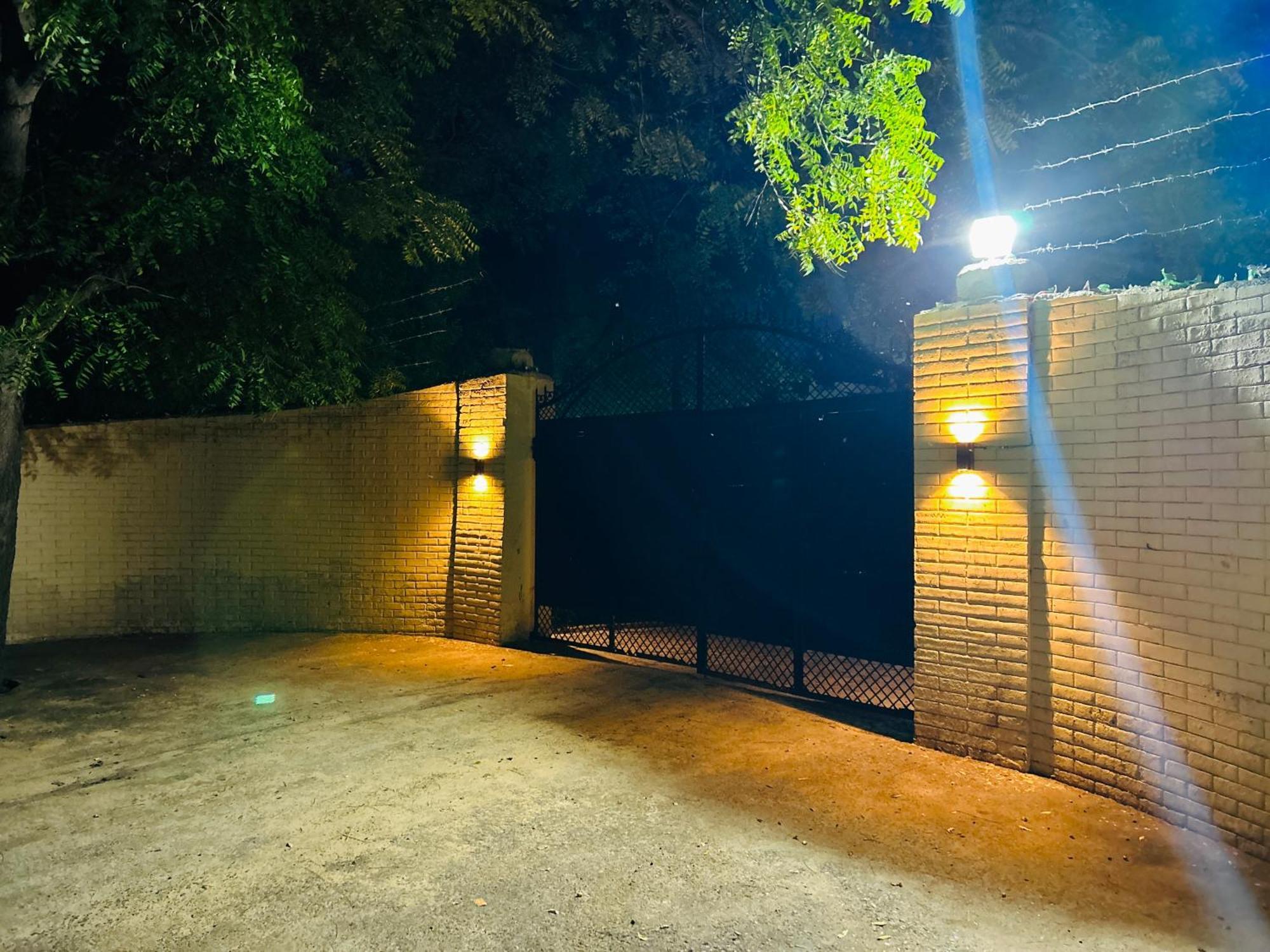 Farm stay Willow Woods Farmhouse Gurgaon