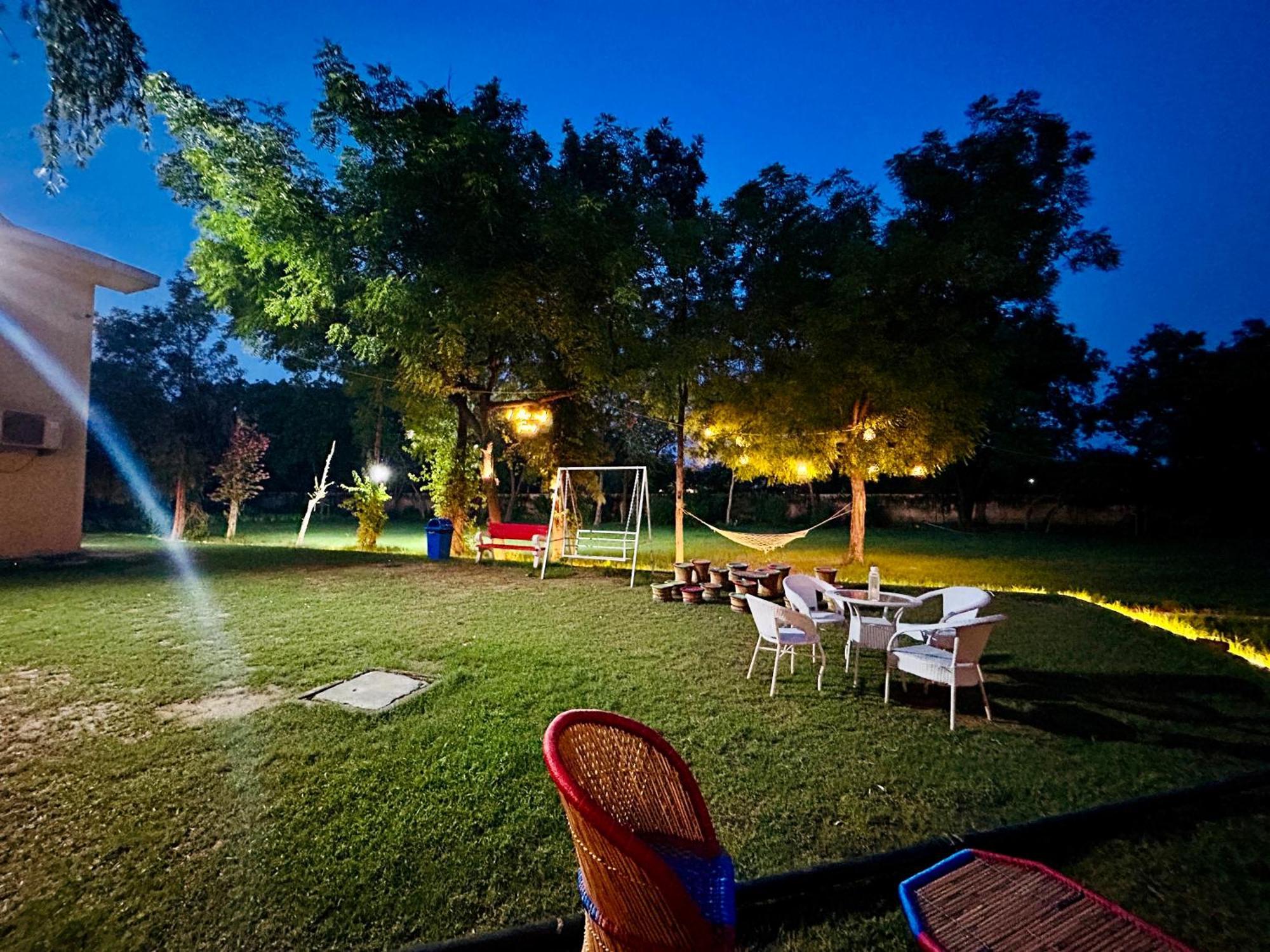 Willow Woods Farmhouse Farm stay *
