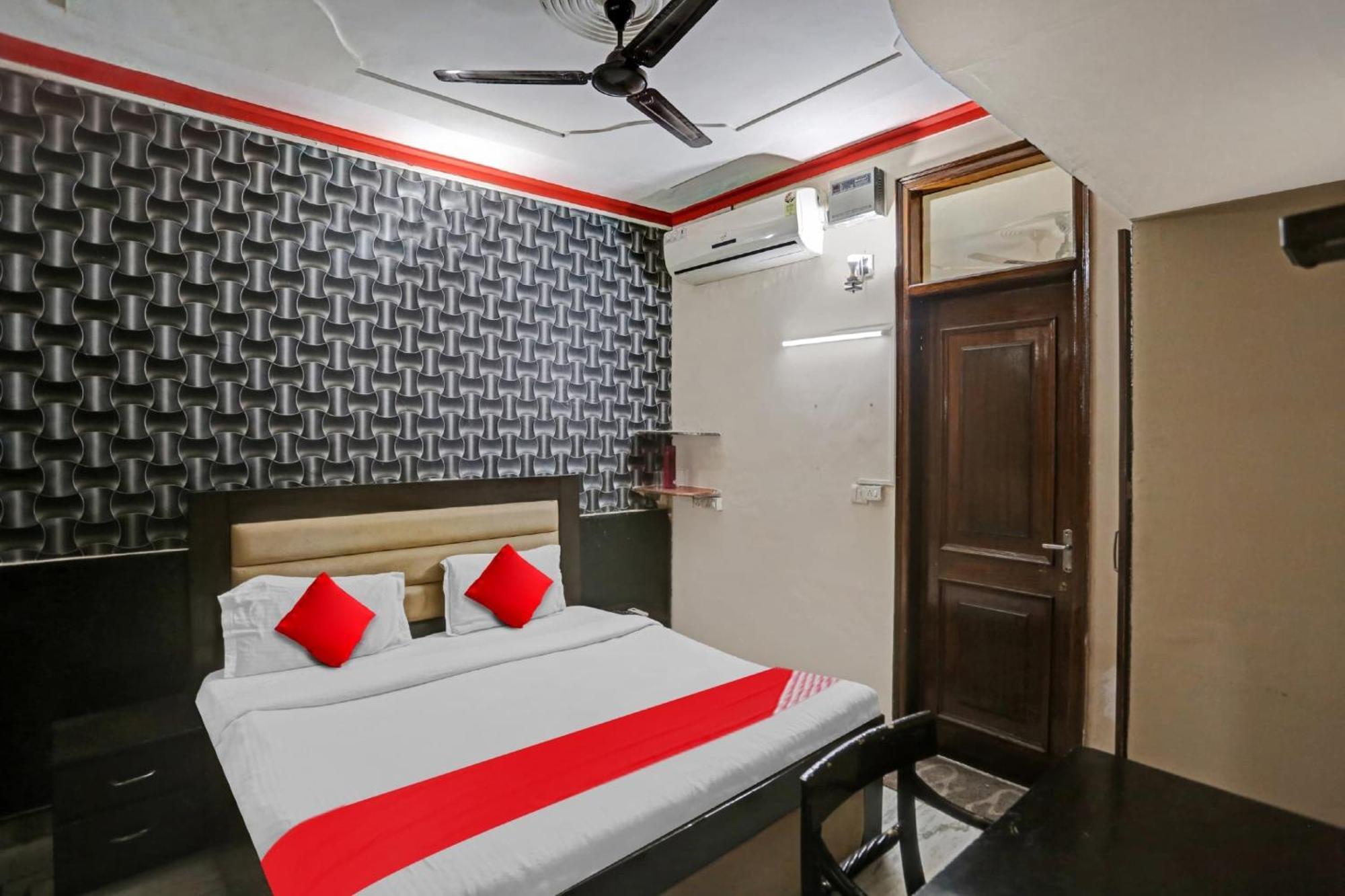Hotel O Kunj Bihari Near Appu Ghar Gurgaon