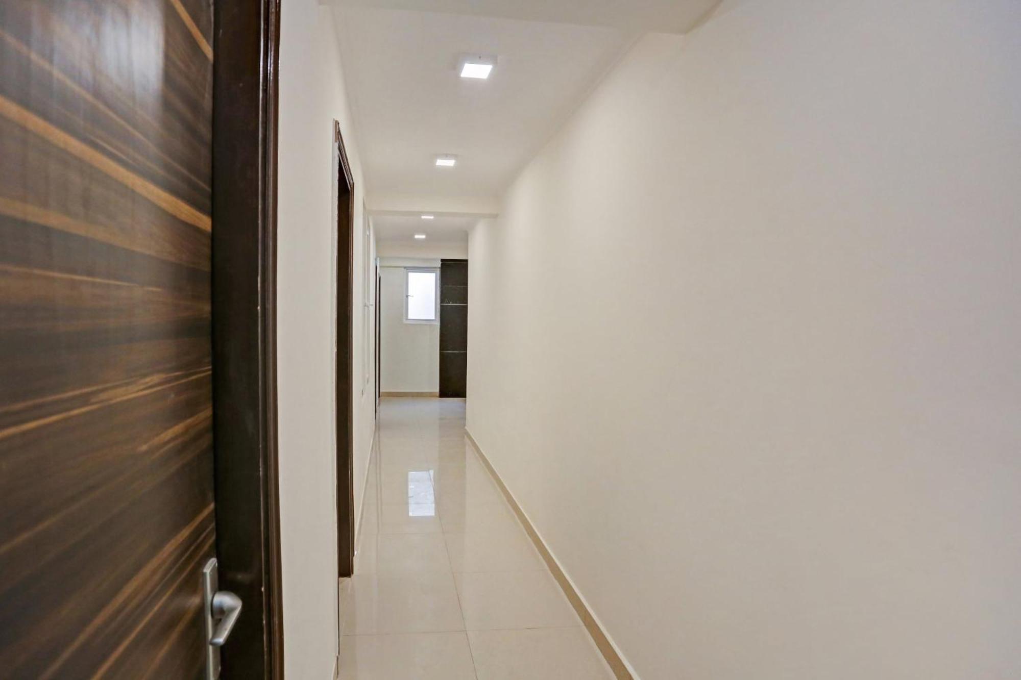 Hotel Townhouse 1167 Gold Souk Gurgaon