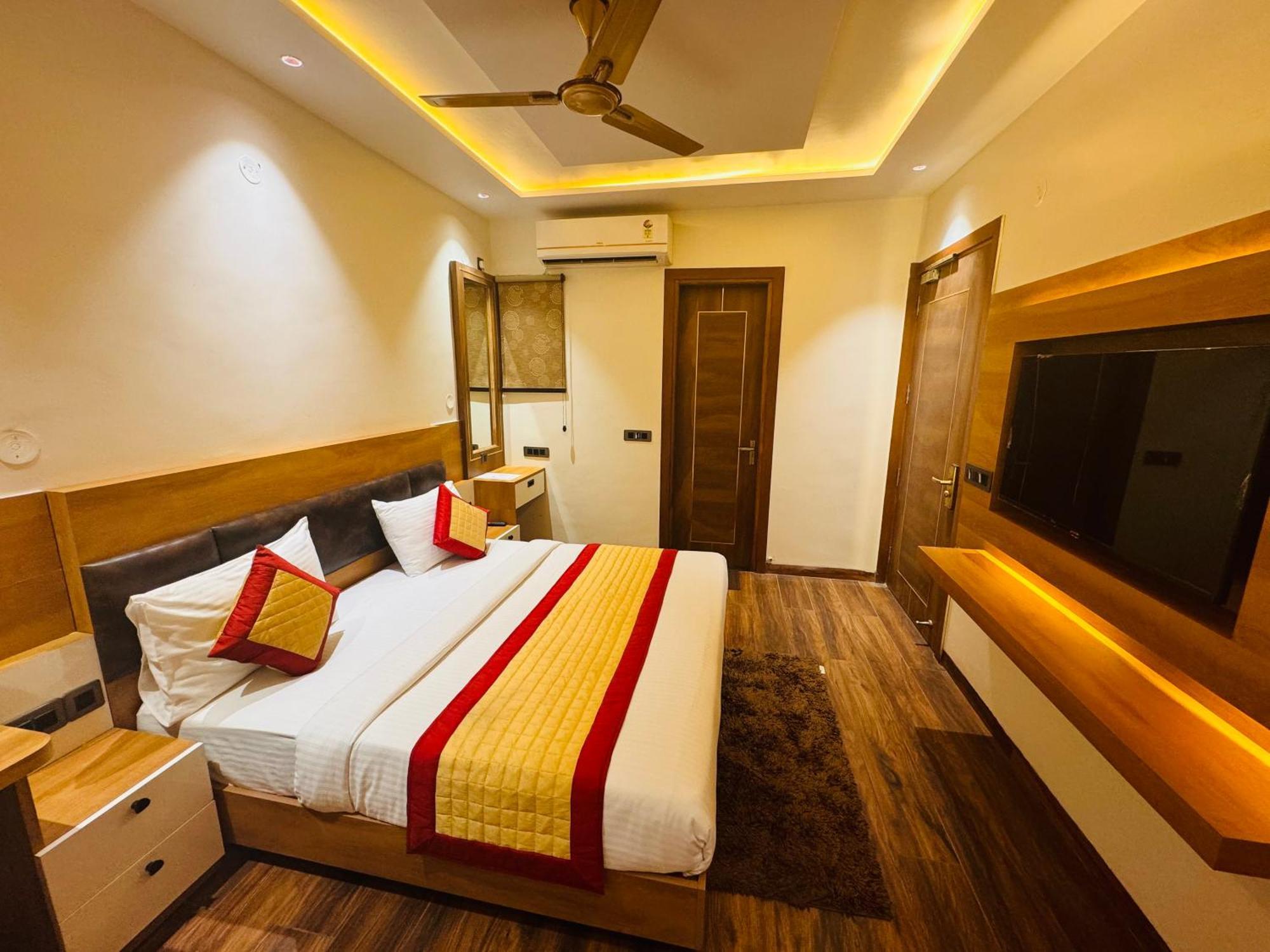 Hotel Masaga By Qcent, Gurugram