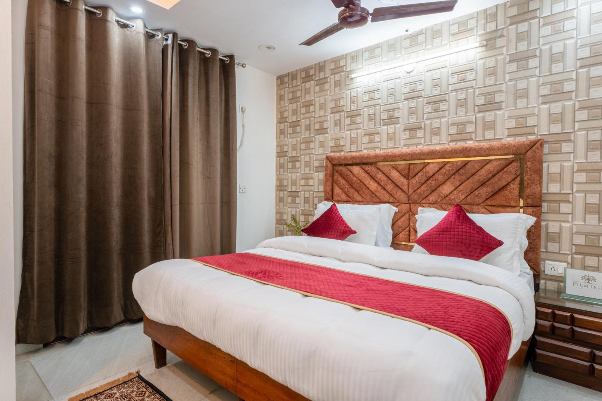 Plum Tree Hotel