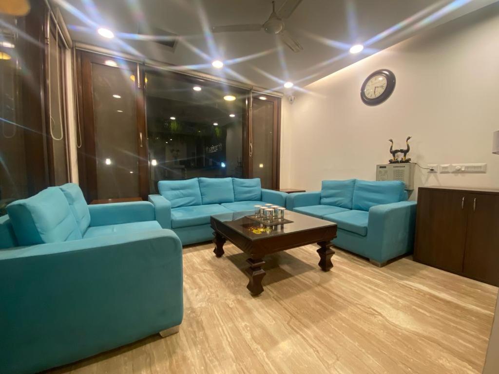 Ys Residence- Alpina 3* Gurgaon