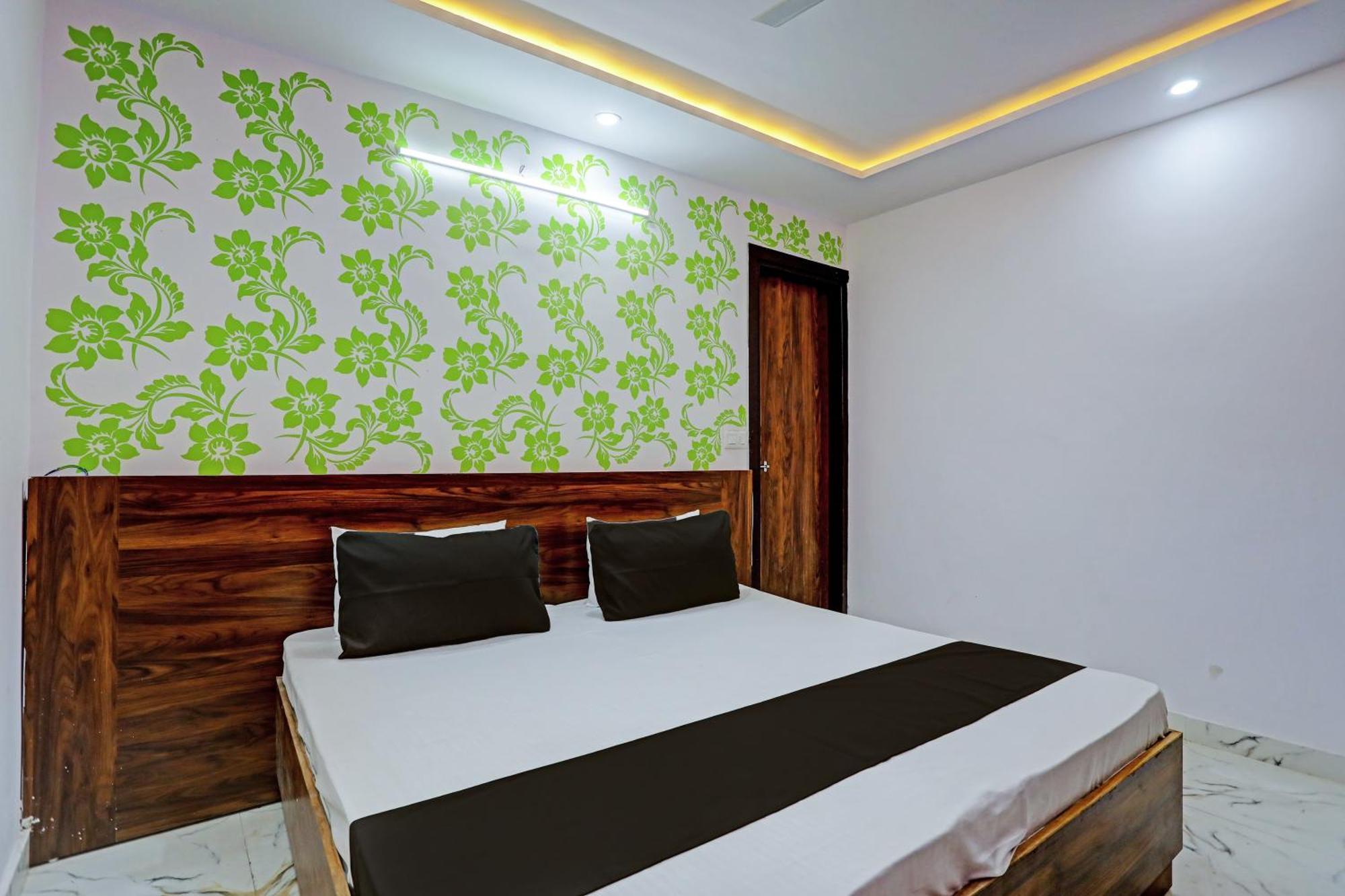 Hotel O Ananda
