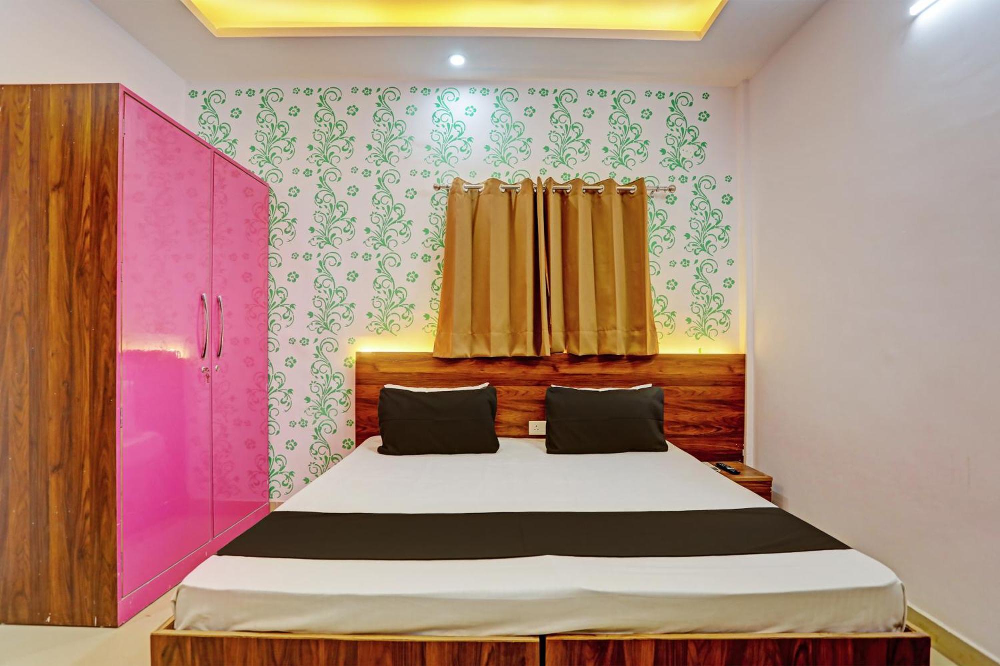 Hotel O Ananda