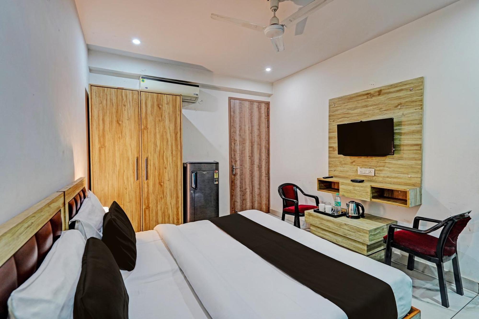 Hotel Townhouse Akshay 3*