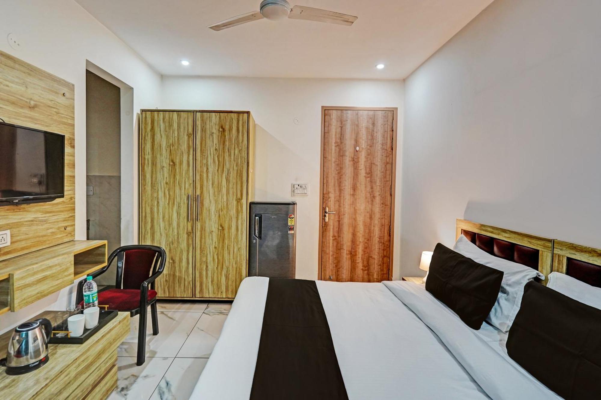 Townhouse Akshay