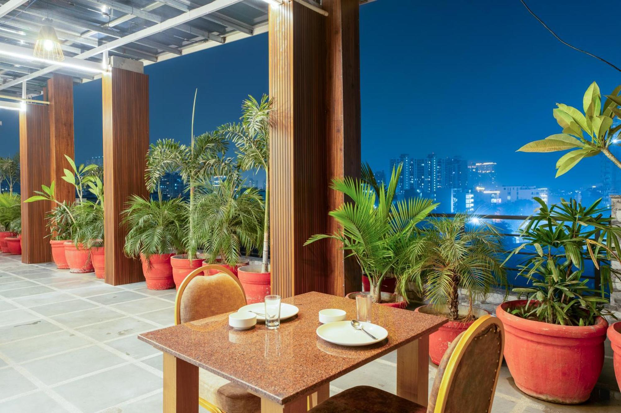 Hotel Plum Tree Gurgaon