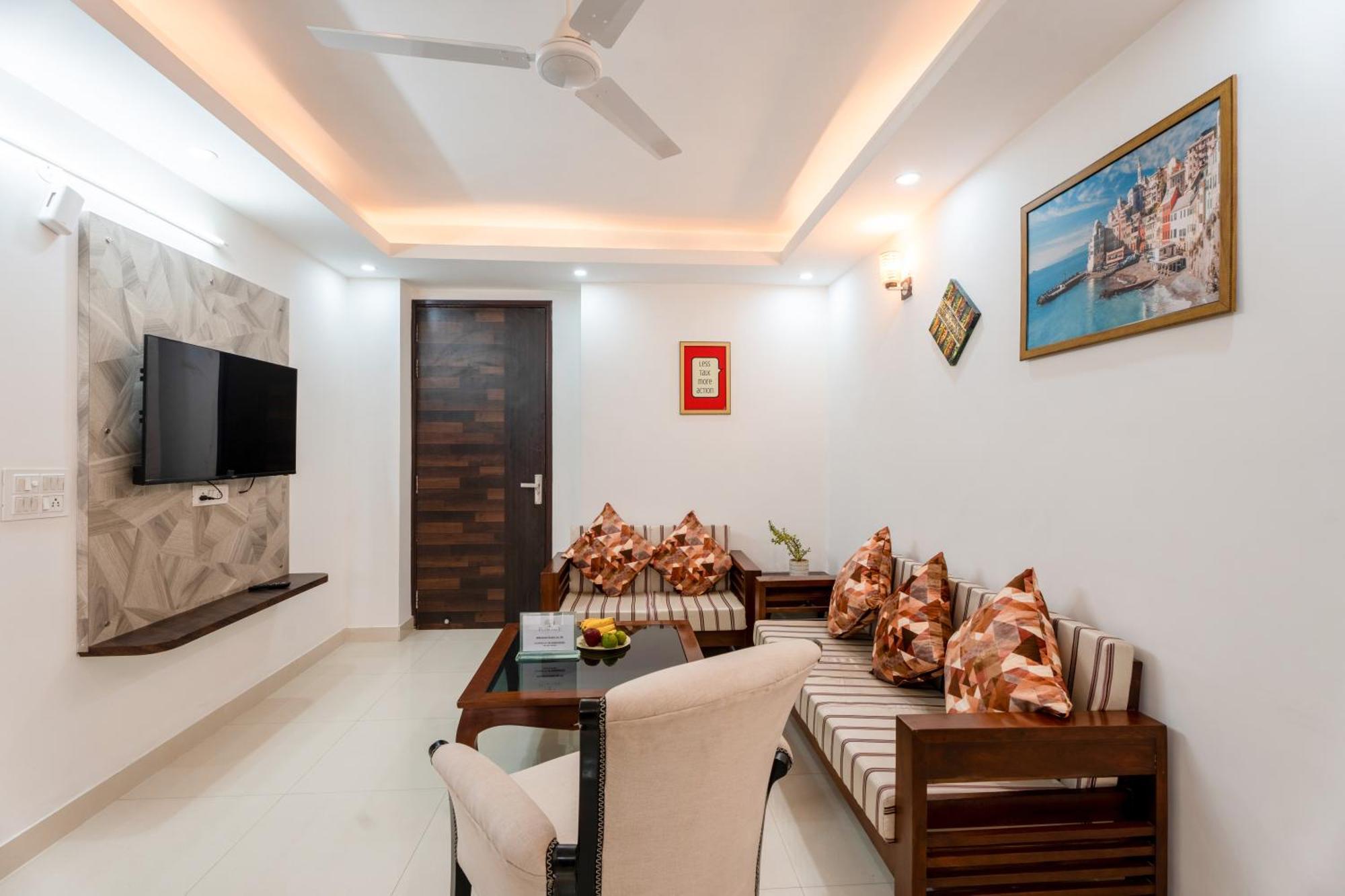 Hotel Plum Tree Gurgaon