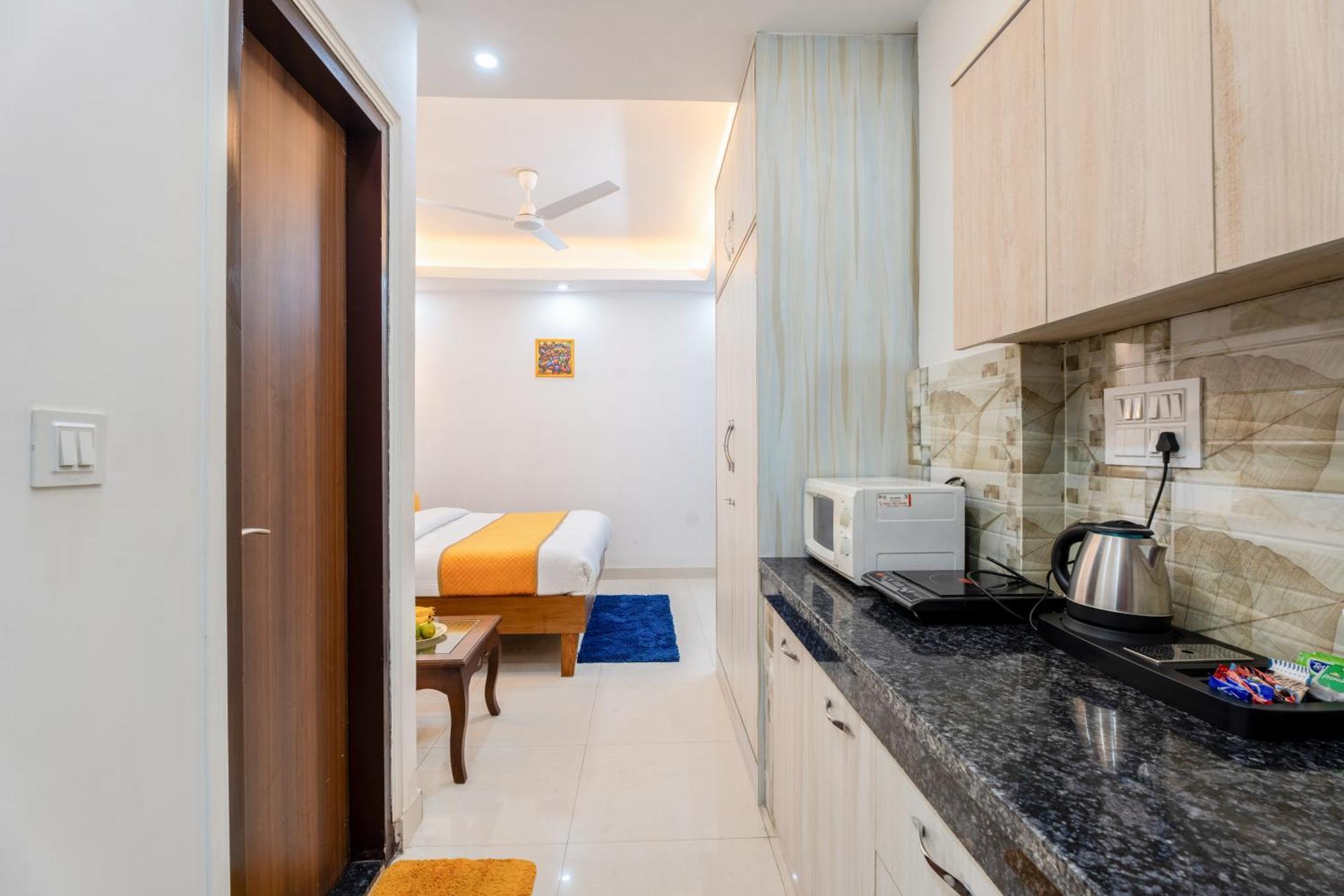 Plum Tree Hotel