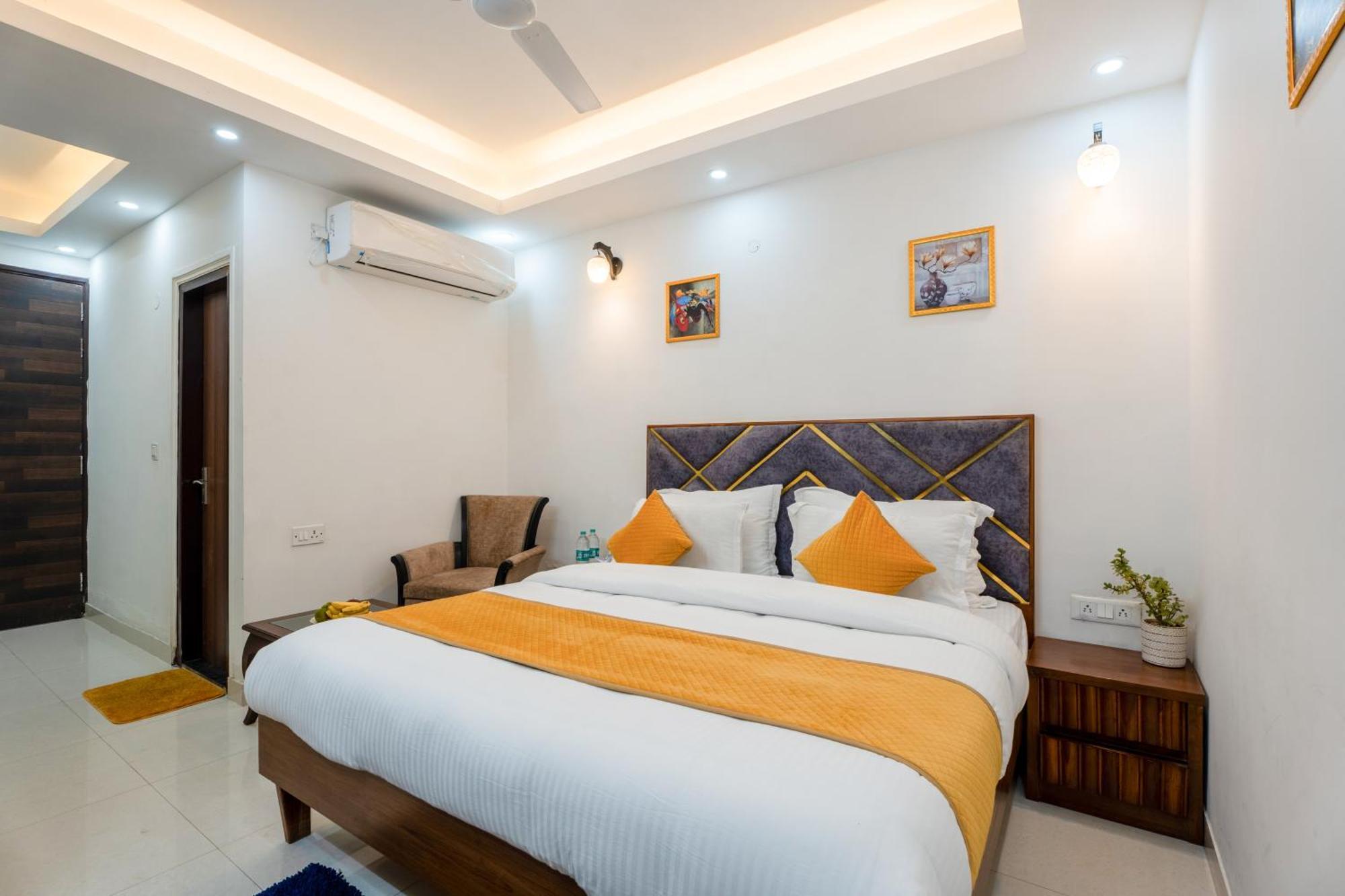 Hotel Plum Tree Gurgaon