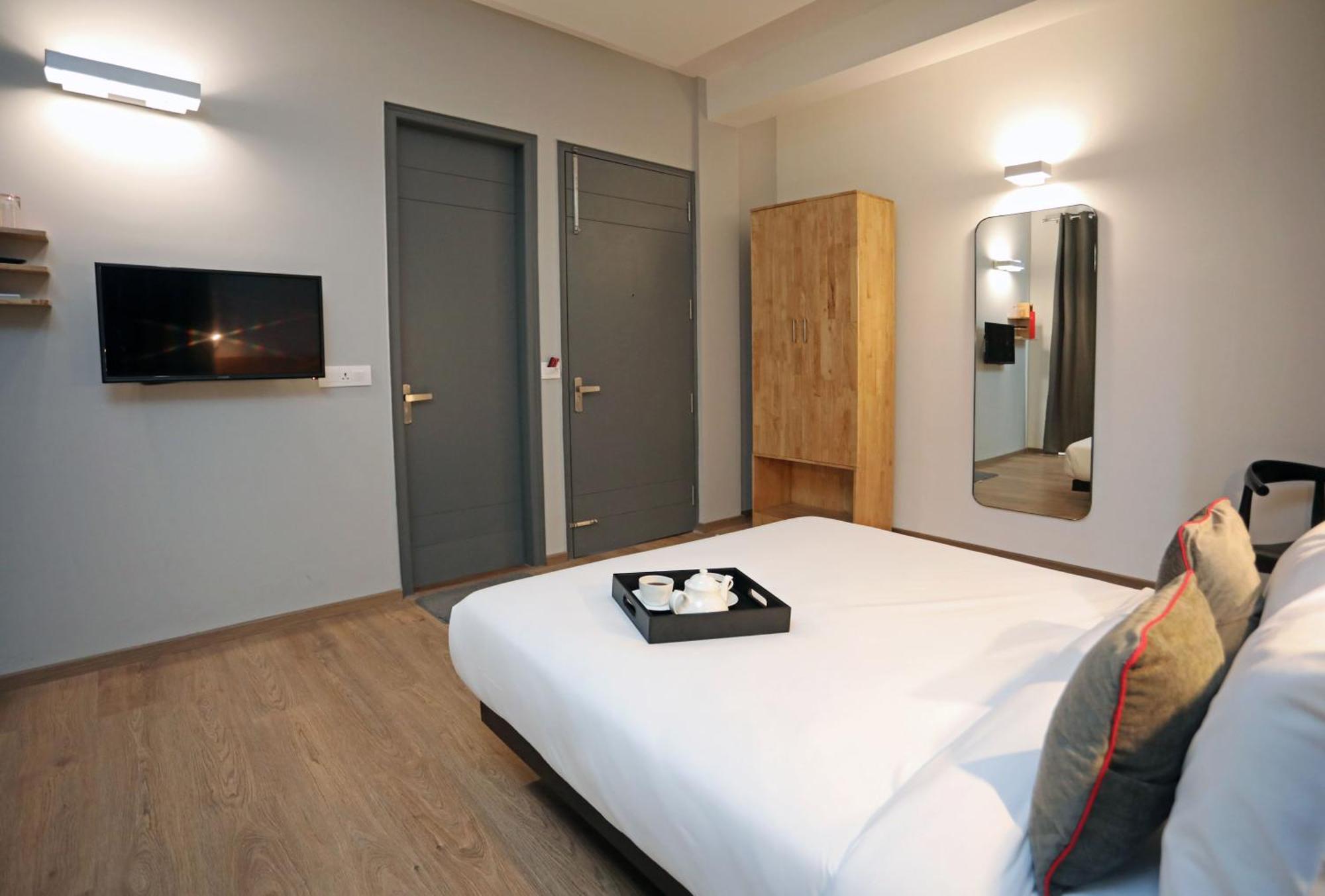 Oyo Townhouse 024 Sector 47 Hotel Gurgaon