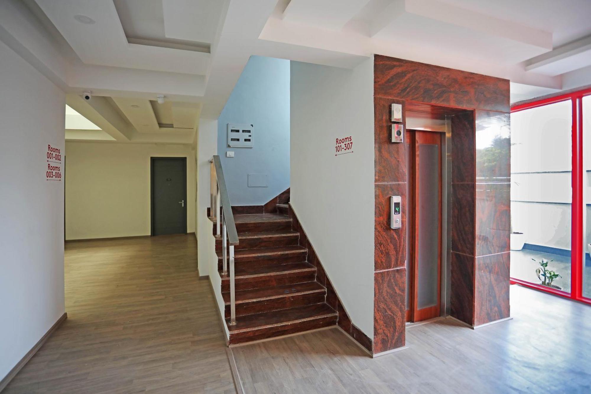 Oyo Townhouse 024 Sector 47 Gurgaon