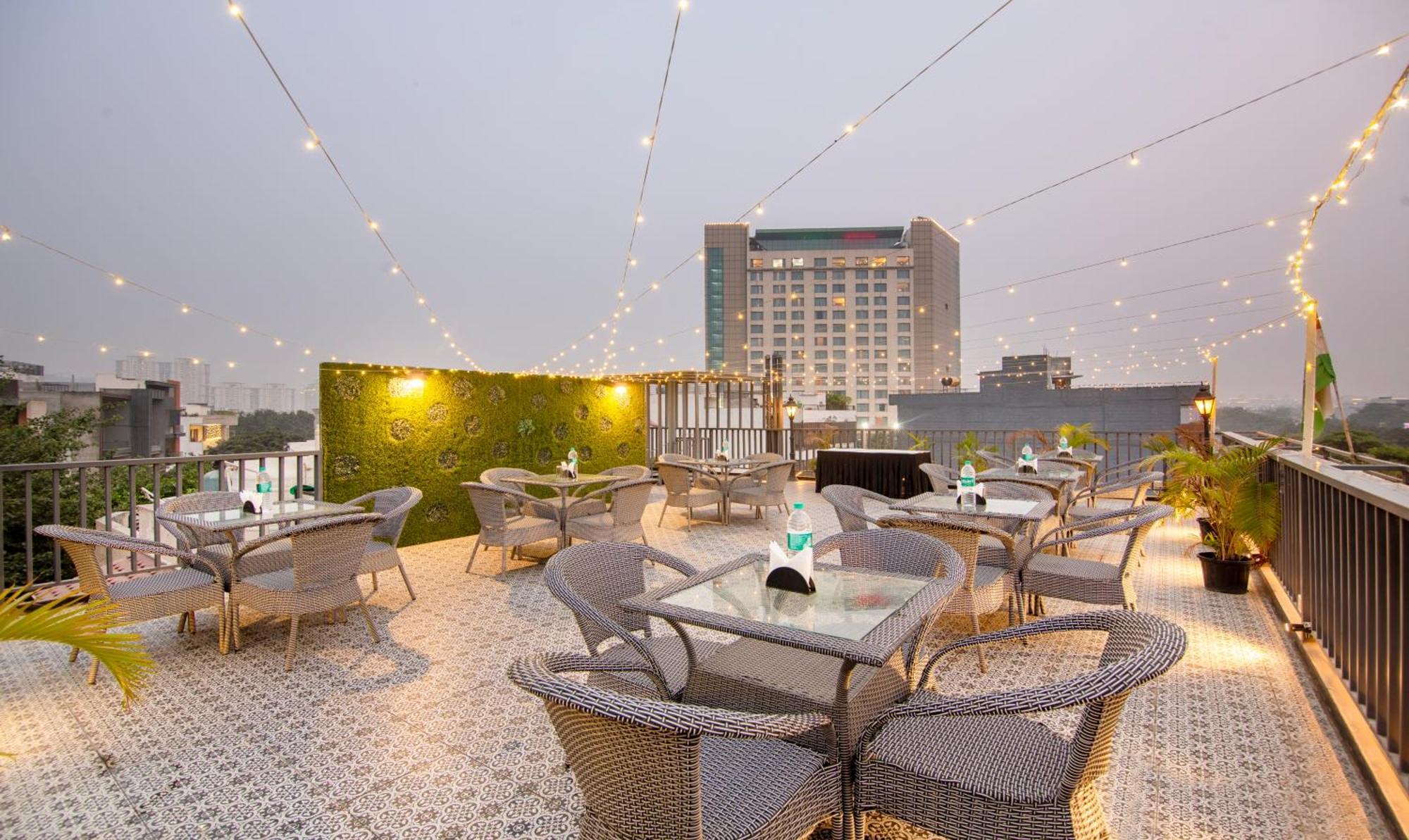 Townhouse Sushant Lok Phase 1 Formerly Hotel Neven Hotel