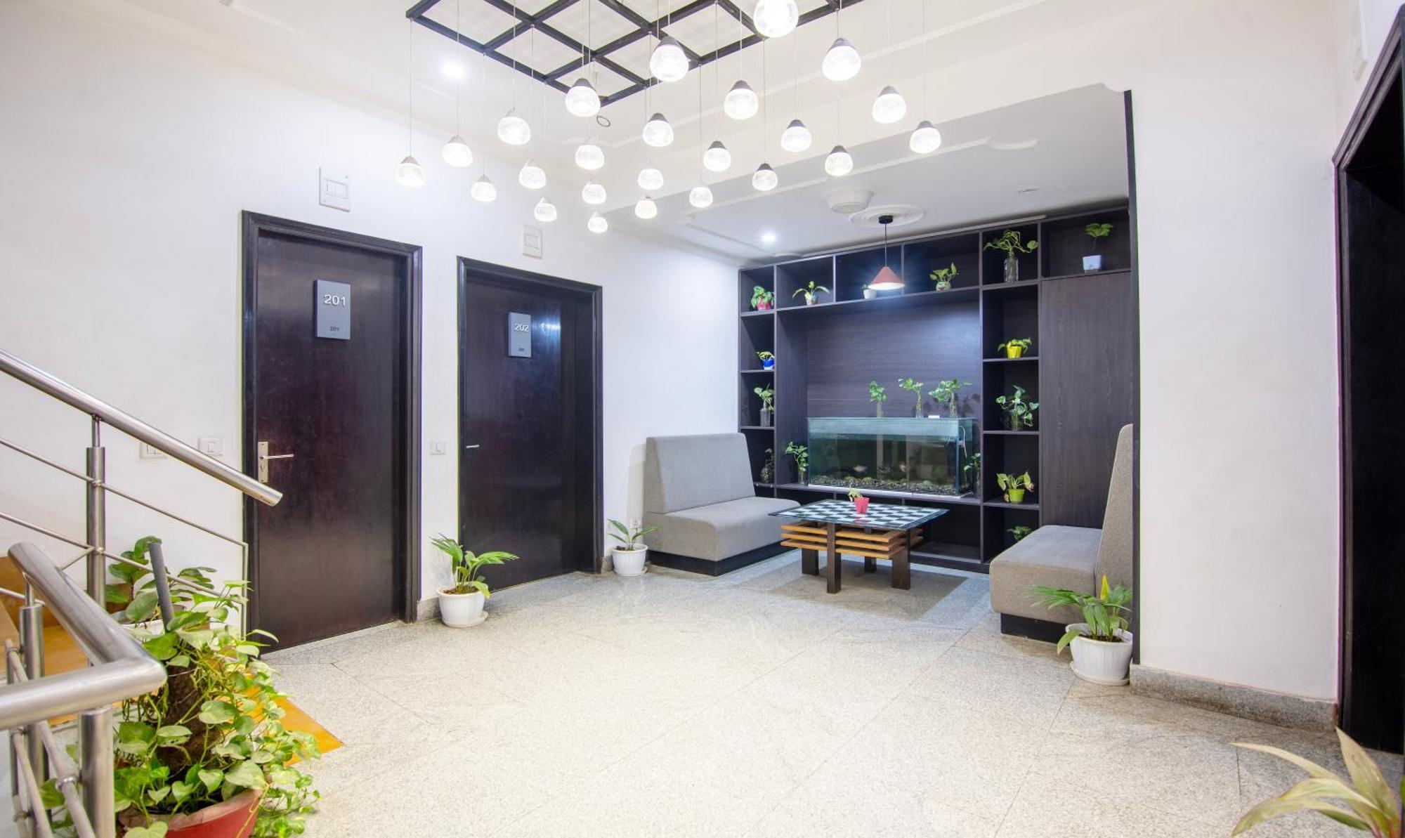 Townhouse Sushant Lok Phase 1 Formerly Hotel Neven