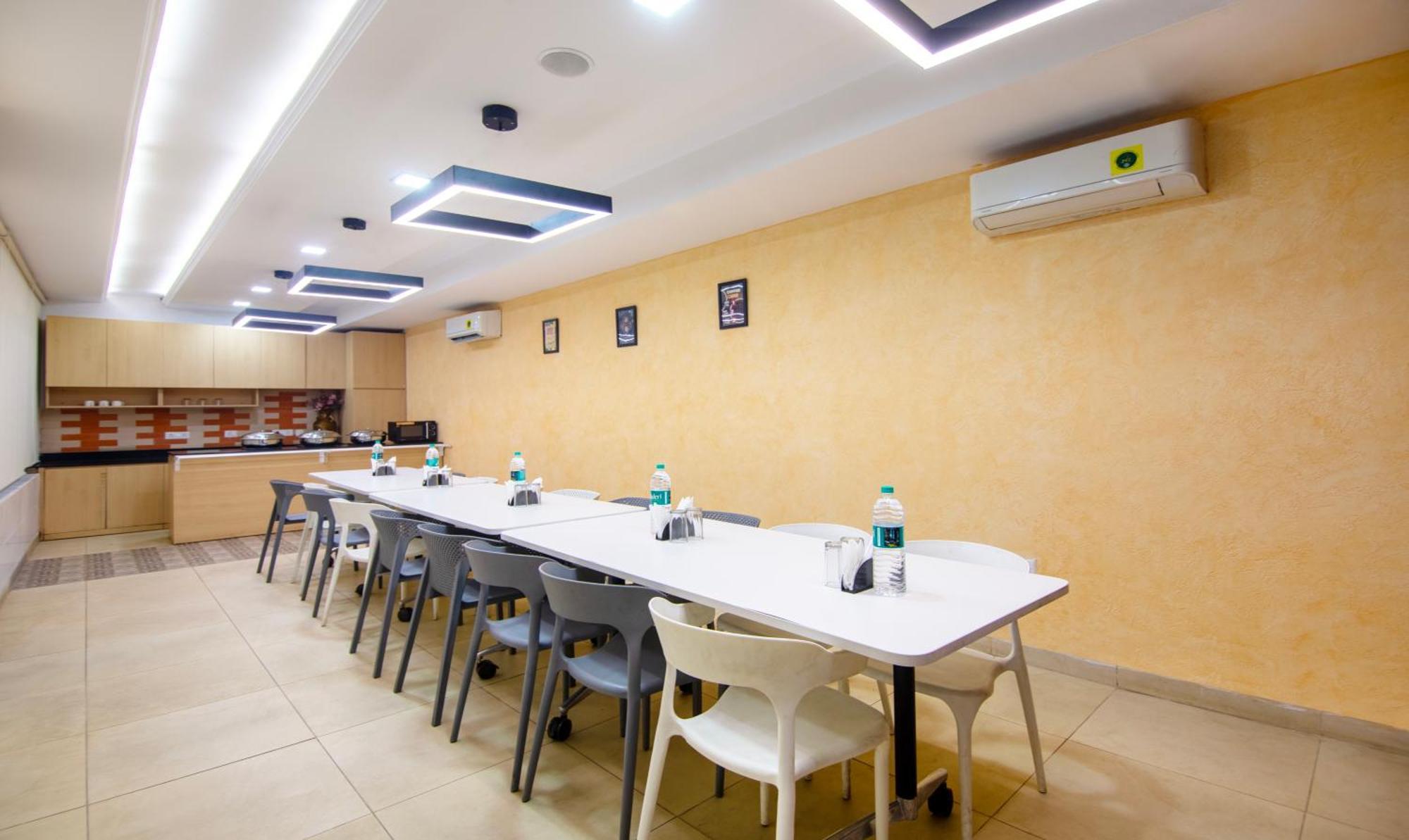 Townhouse Sushant Lok Phase 1 Formerly Hotel Neven 3* Gurgaon