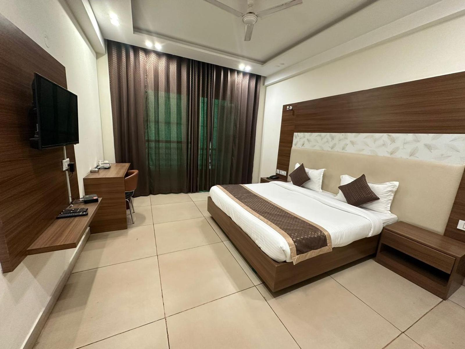 Just In Hotel 3*