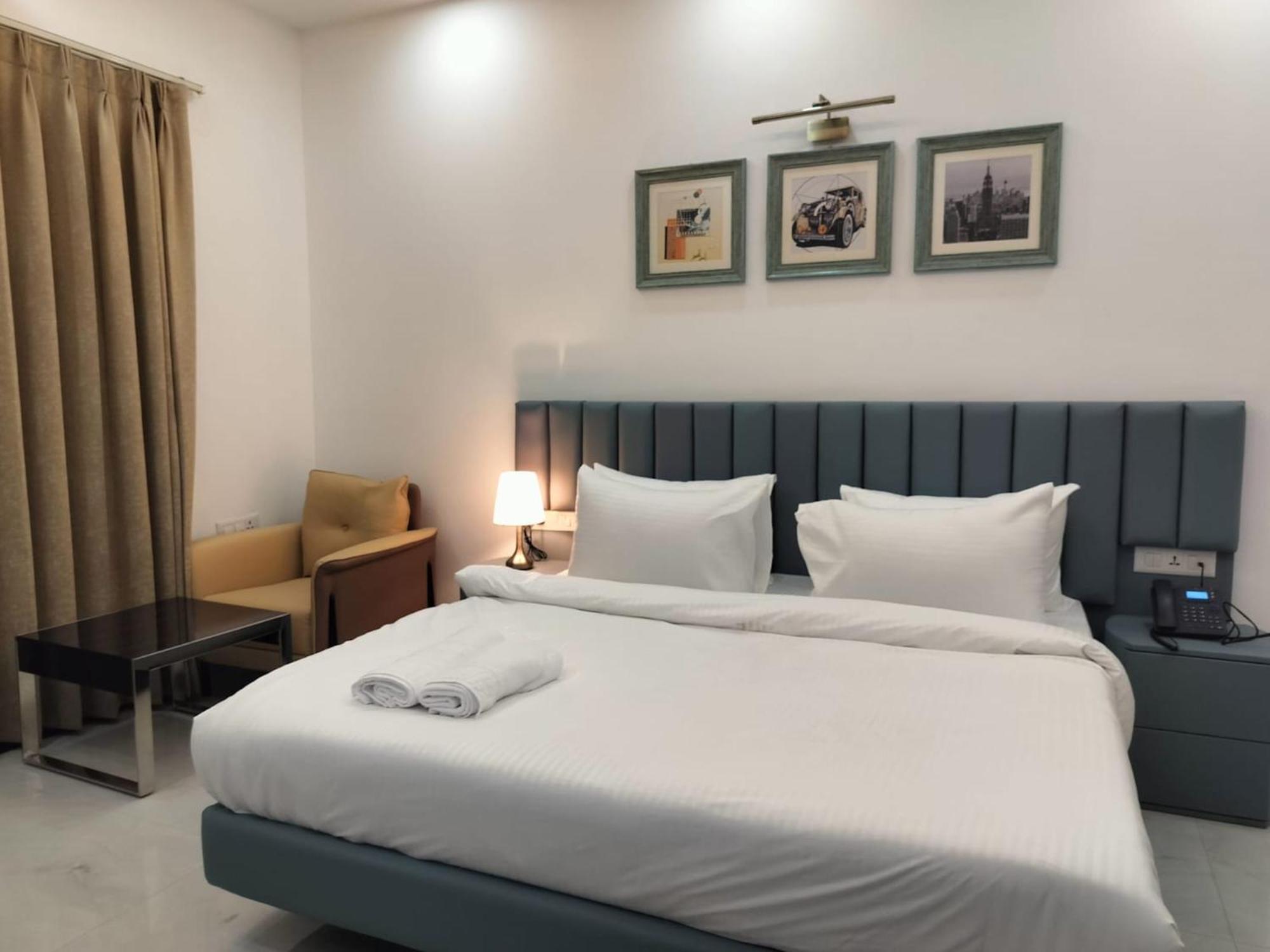 Hotel Elite 32 Avenue - Near Google Building 3*