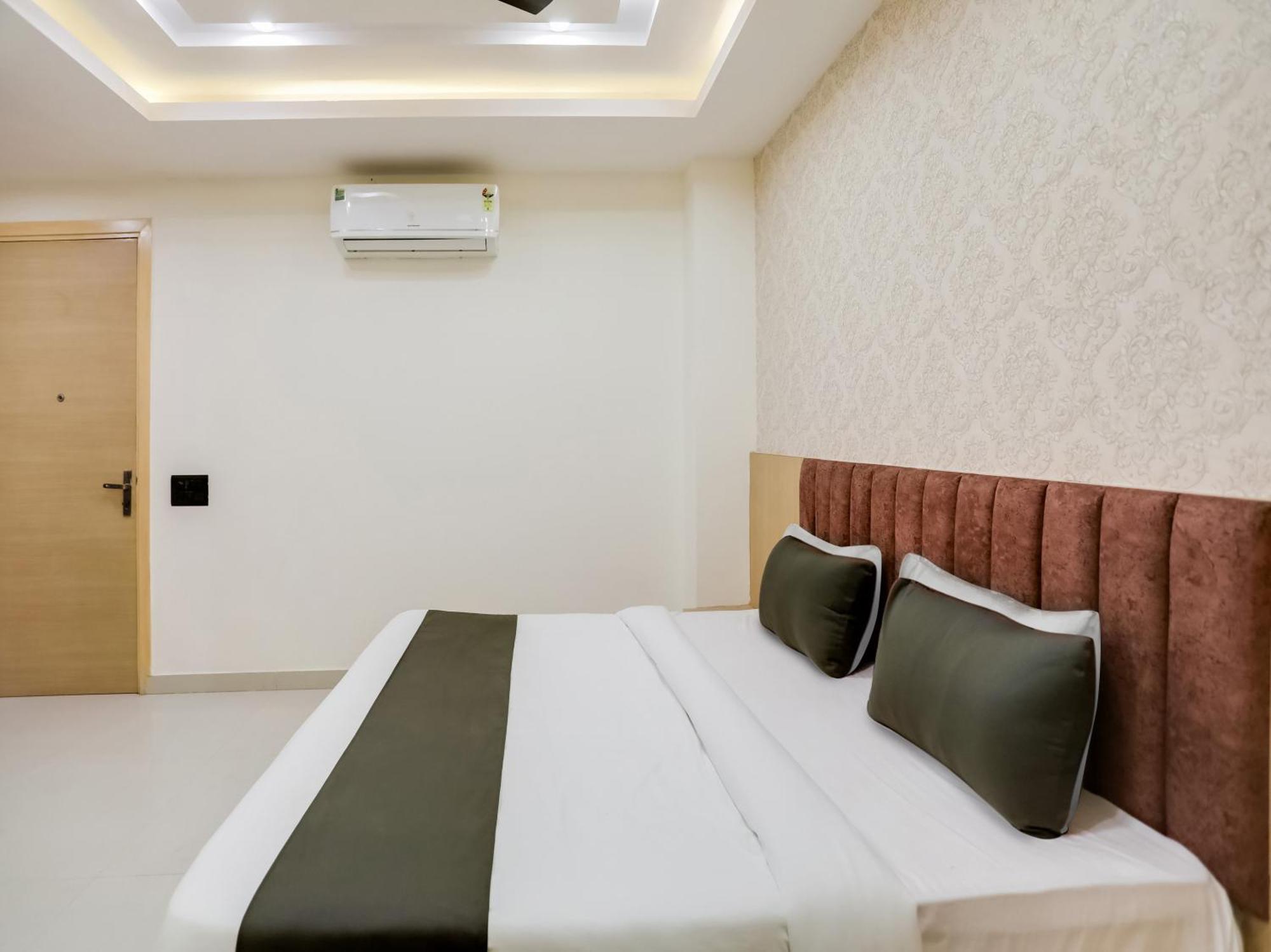 Townhouse Magnolia Corporate Hotel
