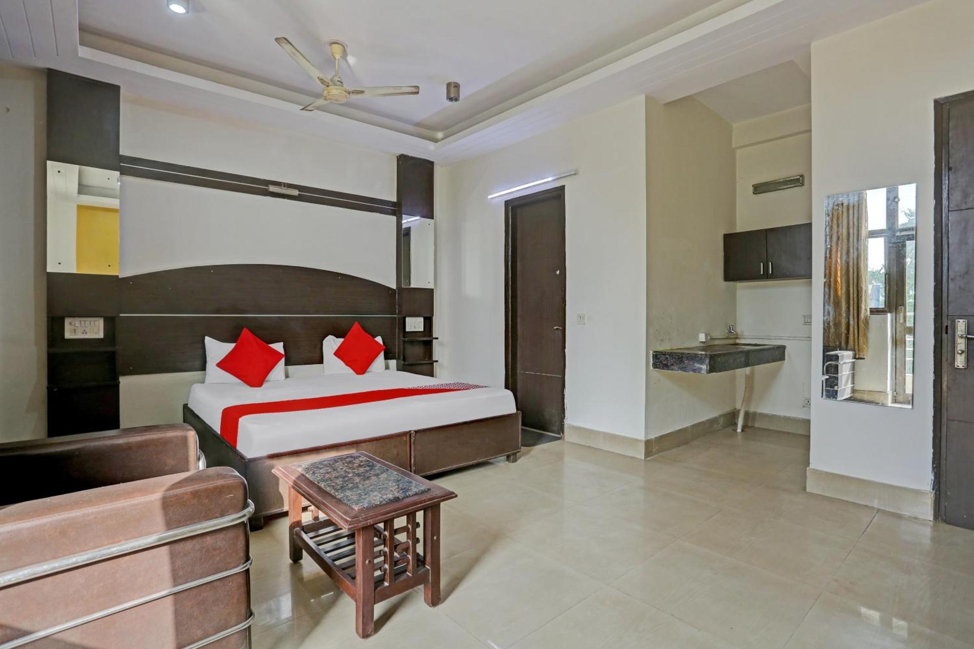 O Moonlight Hotel Gurgaon