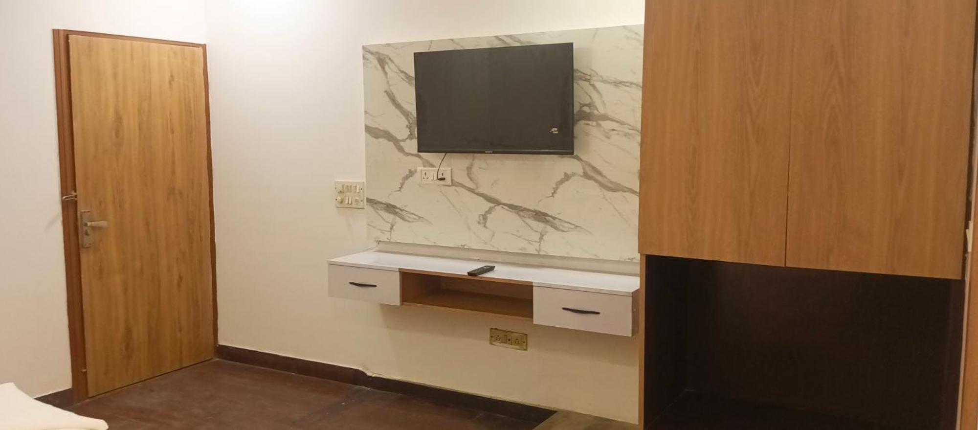 Hotel Elite Sector 45 I I Couple Friendly 3*